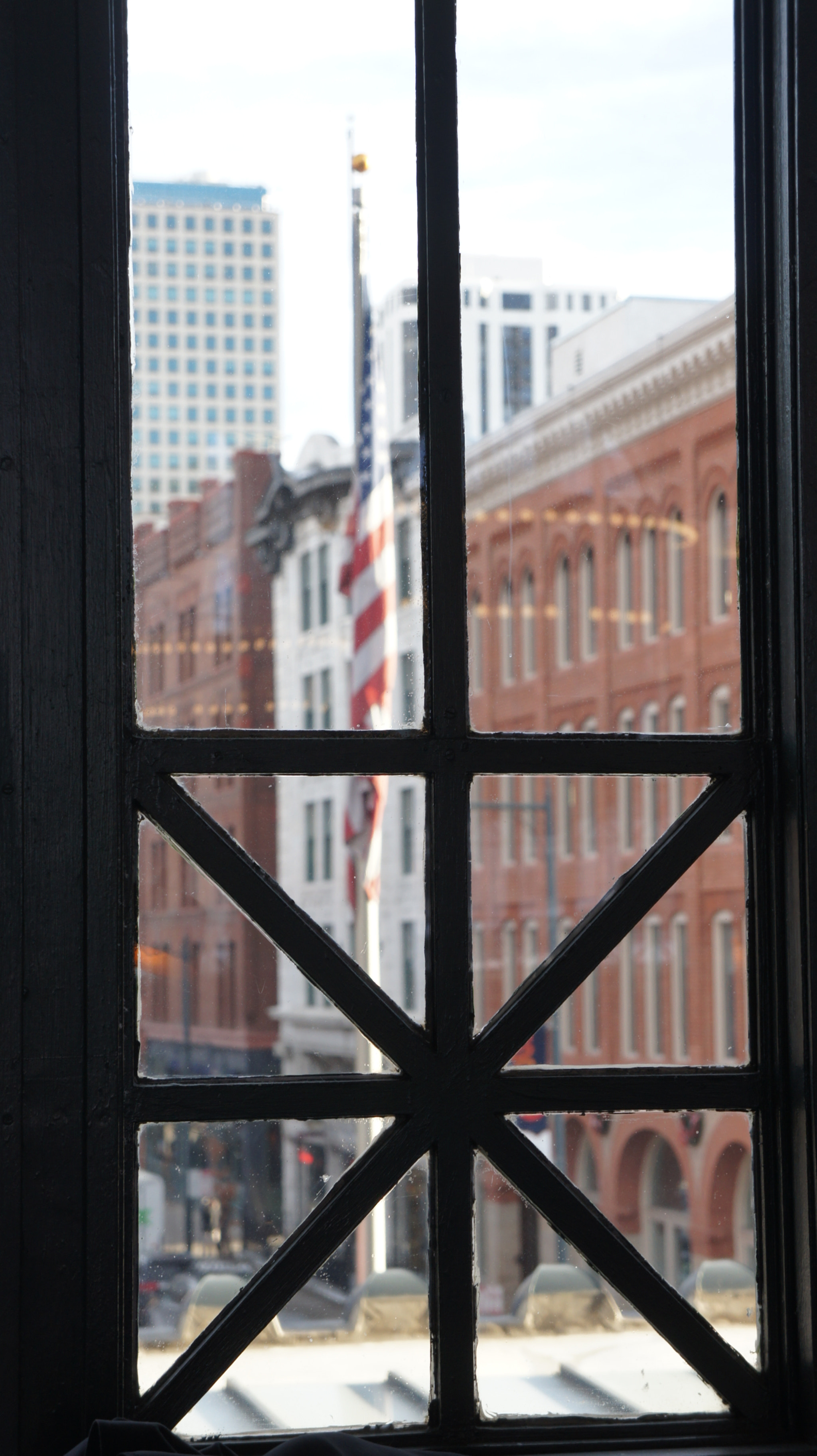 Sony E 18-55mm F3.5-5.6 OSS sample photo. From the union station window photography
