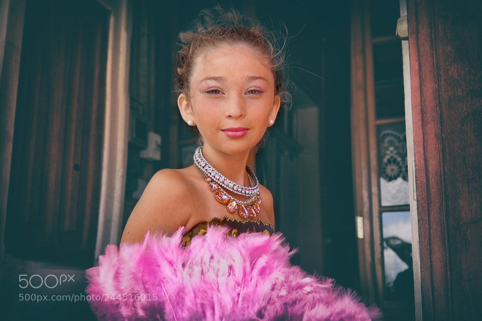 Sony SLT-A65 (SLT-A65V) sample photo. Colonial young lady photography
