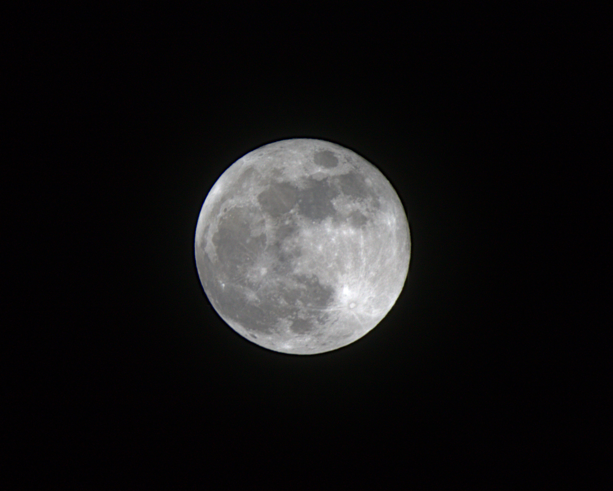 Canon EF 70-200mm F2.8L IS II USM sample photo. Moon🌕 photography