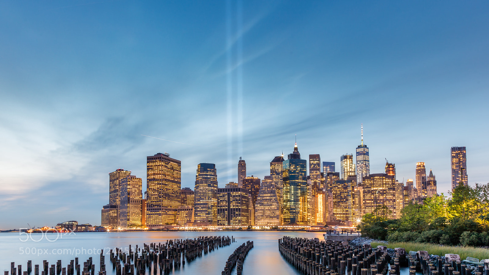 Canon EOS 5DS R sample photo. Memorial lights turning on photography