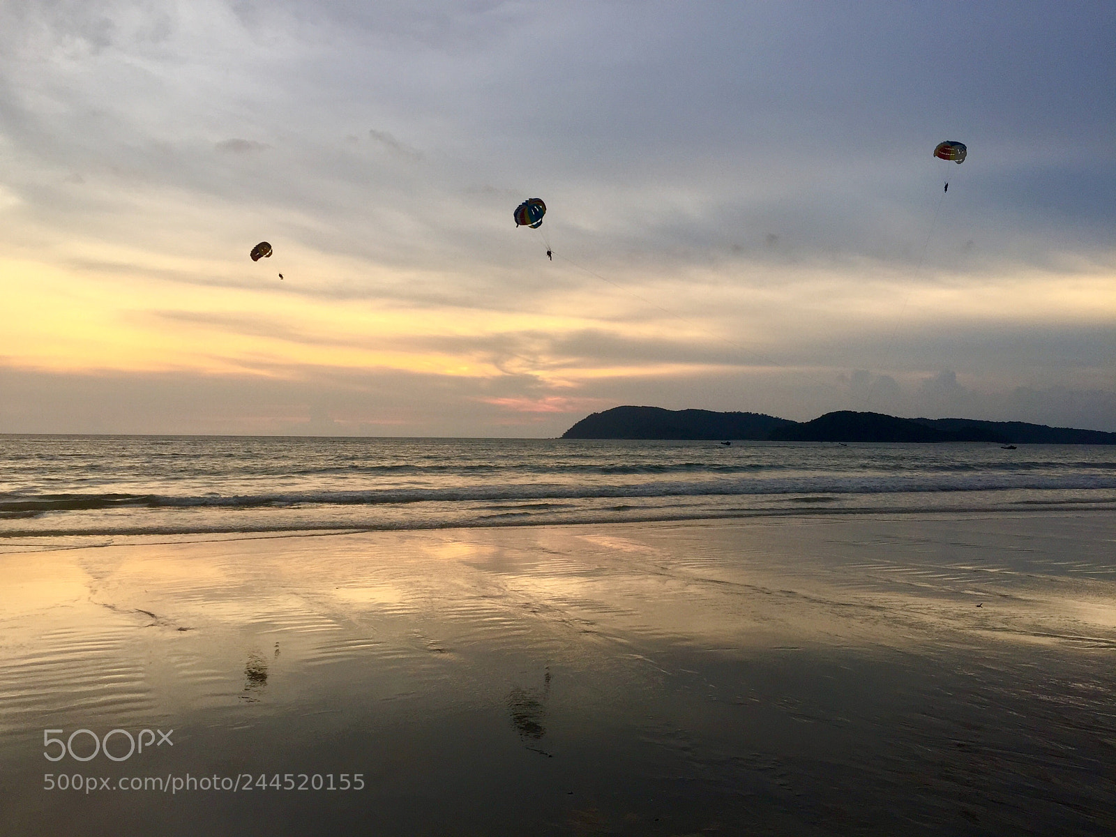 Apple iPhone 6 sample photo. Flying over sunset photography