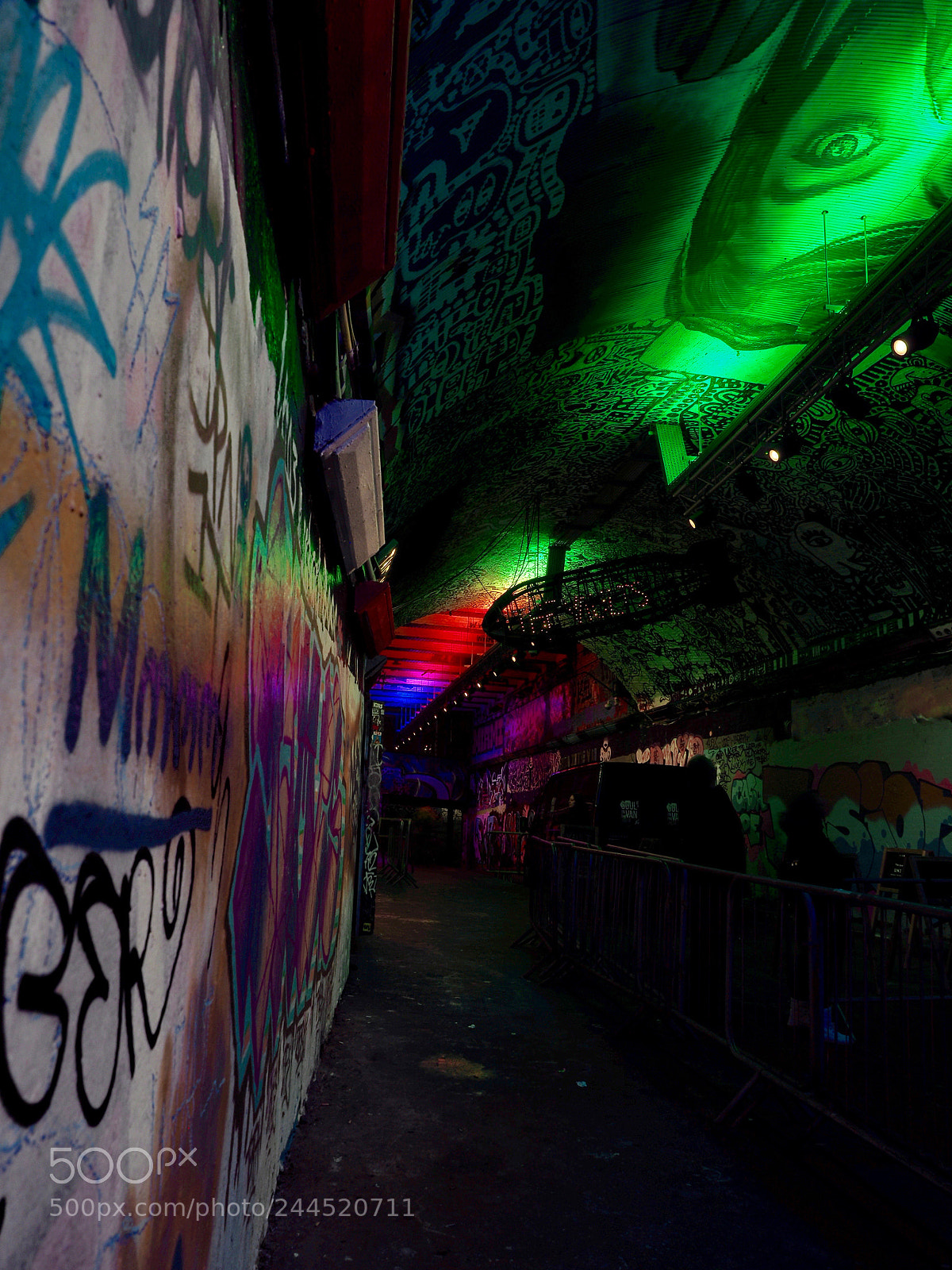 Olympus OM-D E-M5 II sample photo. Alley photography