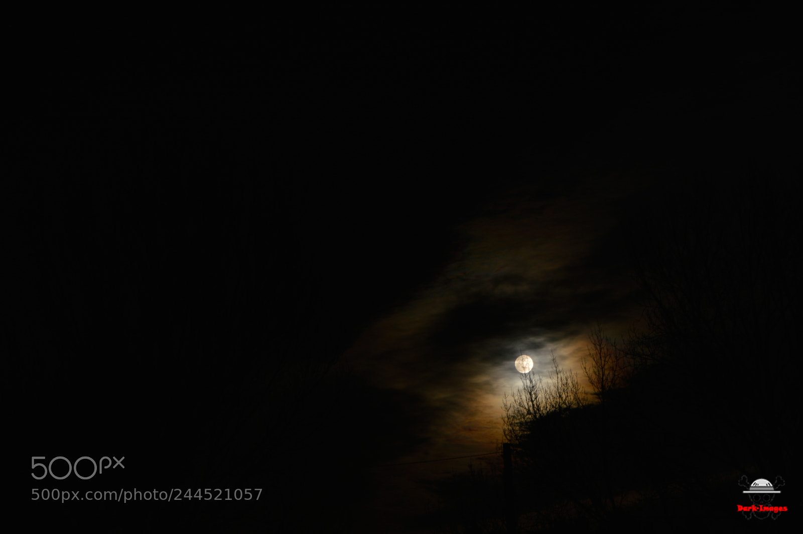 Nikon D3200 sample photo. The moon photography