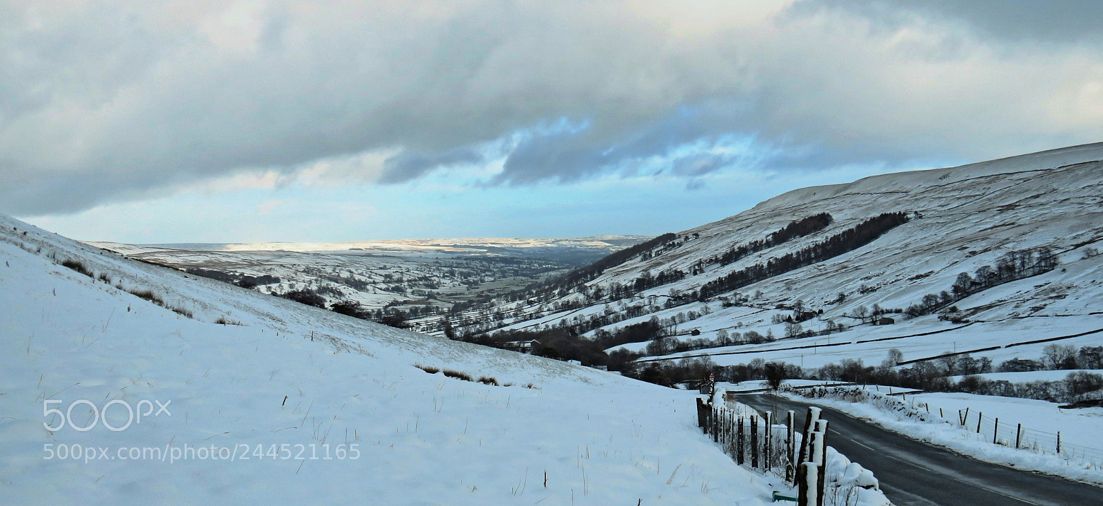 Canon PowerShot SX540 HS sample photo. Looking through to wnsleydale photography