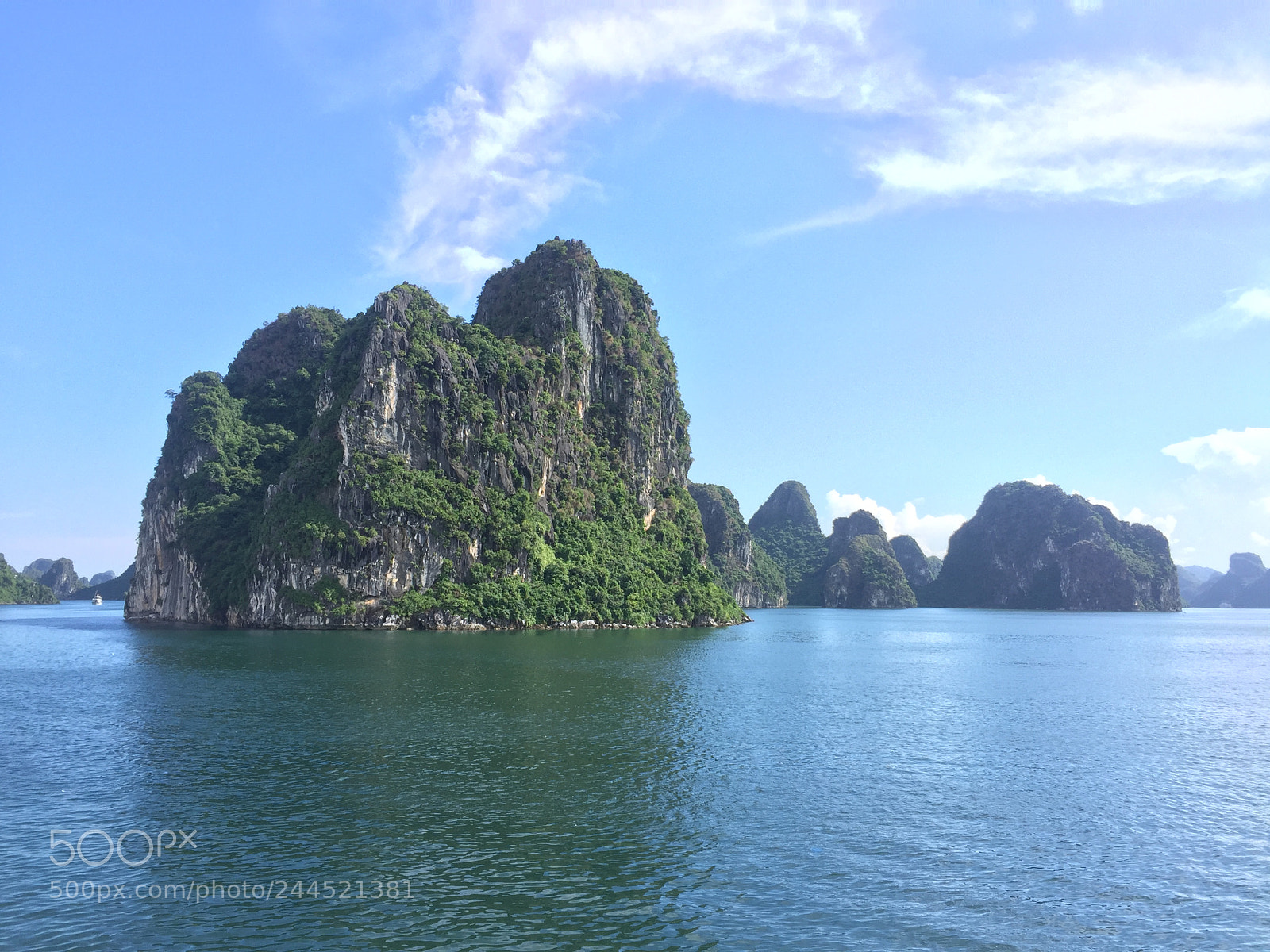 Apple iPhone 6 sample photo. Ha long bay photography