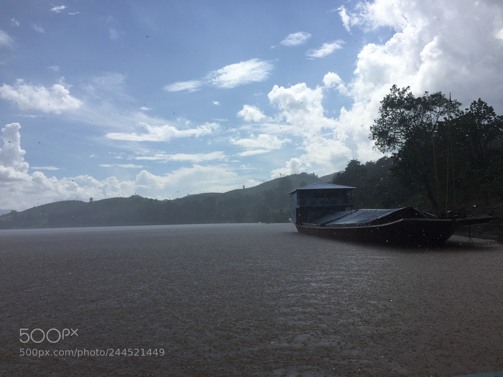 Apple iPhone 6 sample photo. Rain on the mekong photography