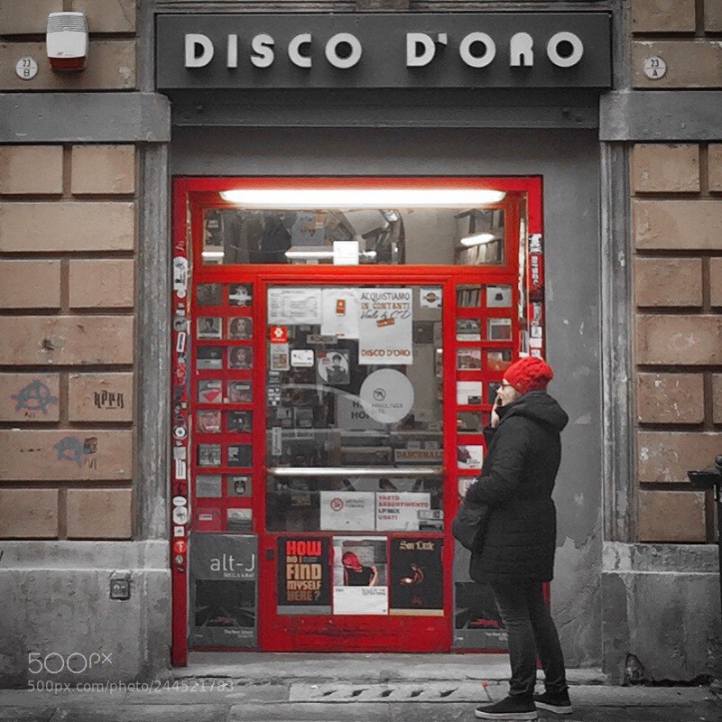 Apple iPhone 6 sample photo. Bologna vintage shop photography