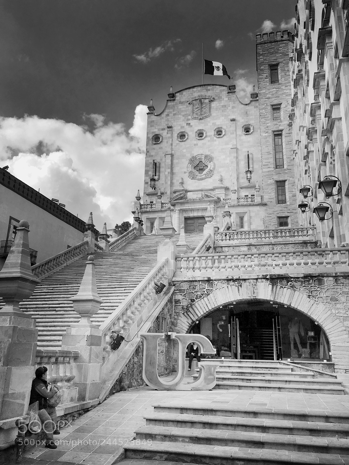 Apple iPhone SE sample photo. Universidad de guanajuato, guanajuato photography
