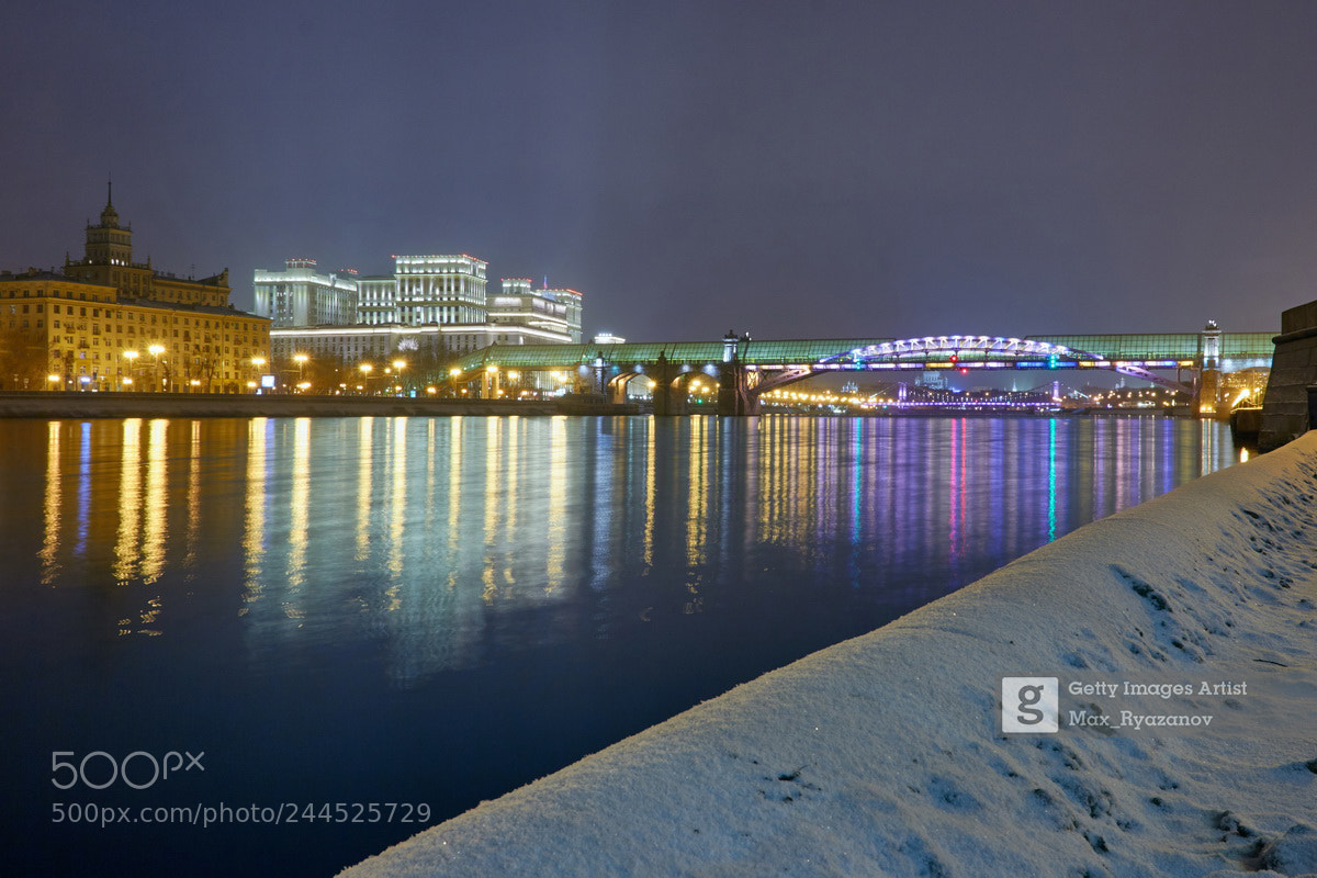 Canon EOS 60D sample photo. Nightscape of moscow photography