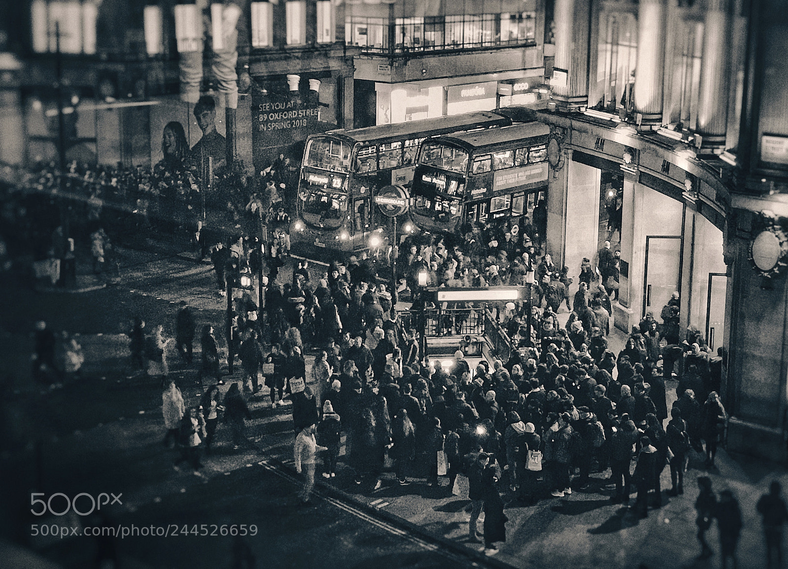 Apple iPhone 7 Plus sample photo. London crowd photography