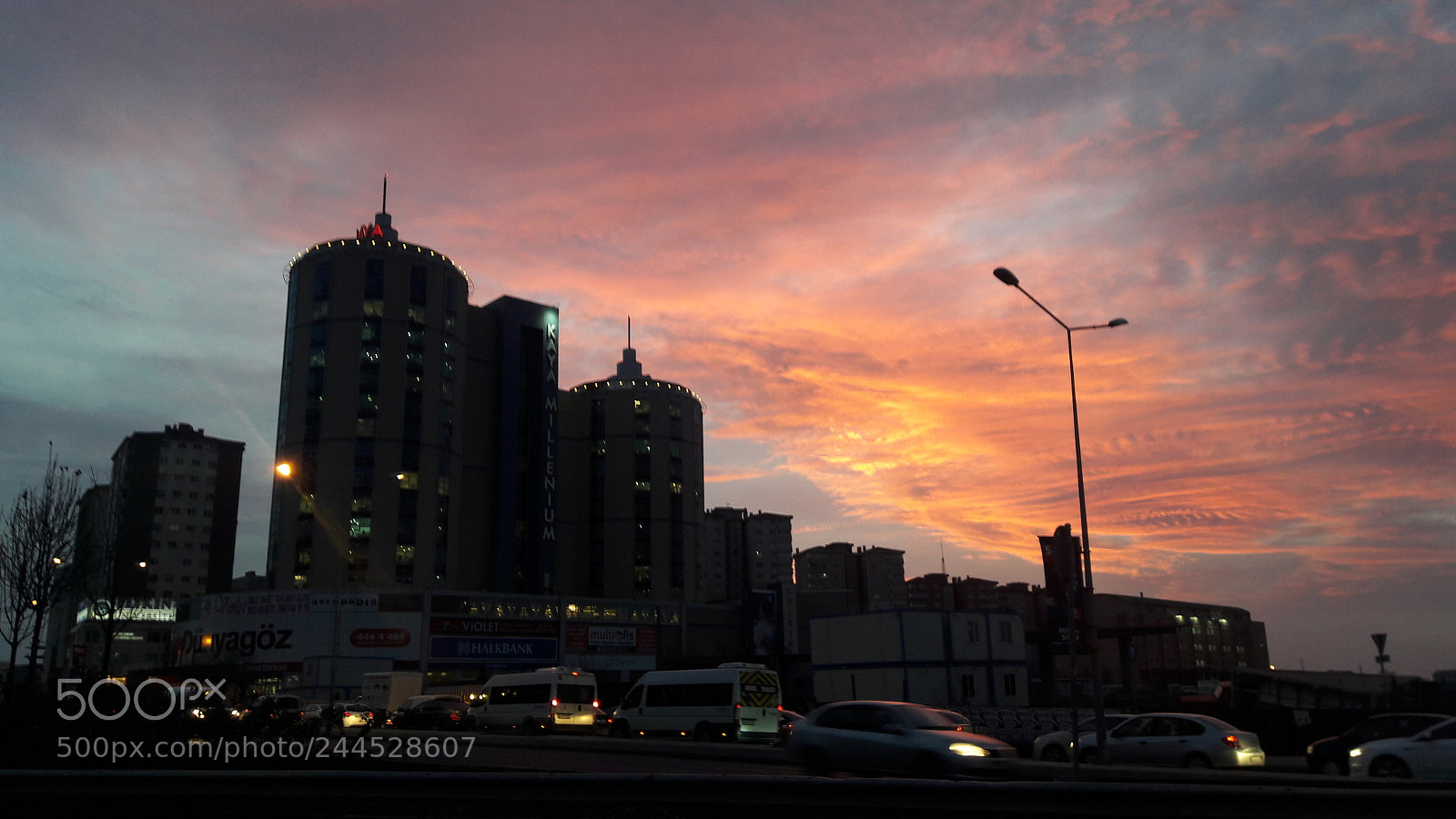 Samsung Galaxy J7 sample photo. City photography