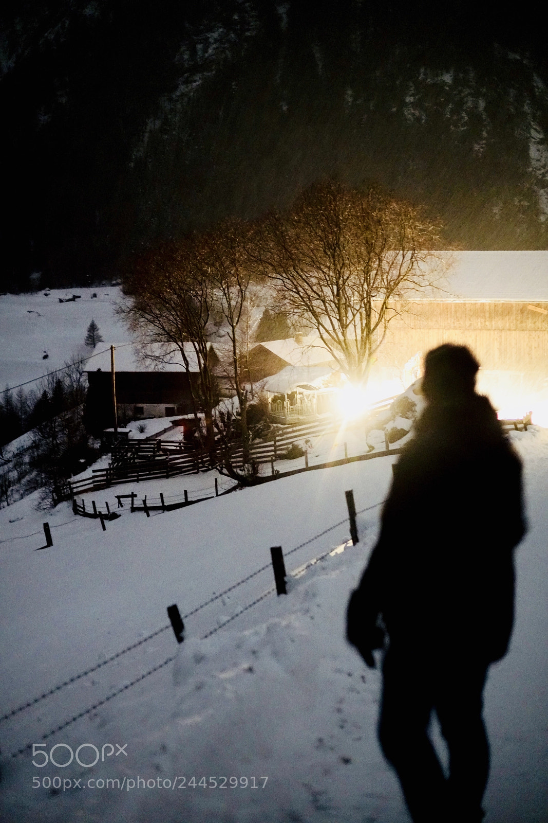 Sony a99 II sample photo. Lichtschein in winterlandschaft photography