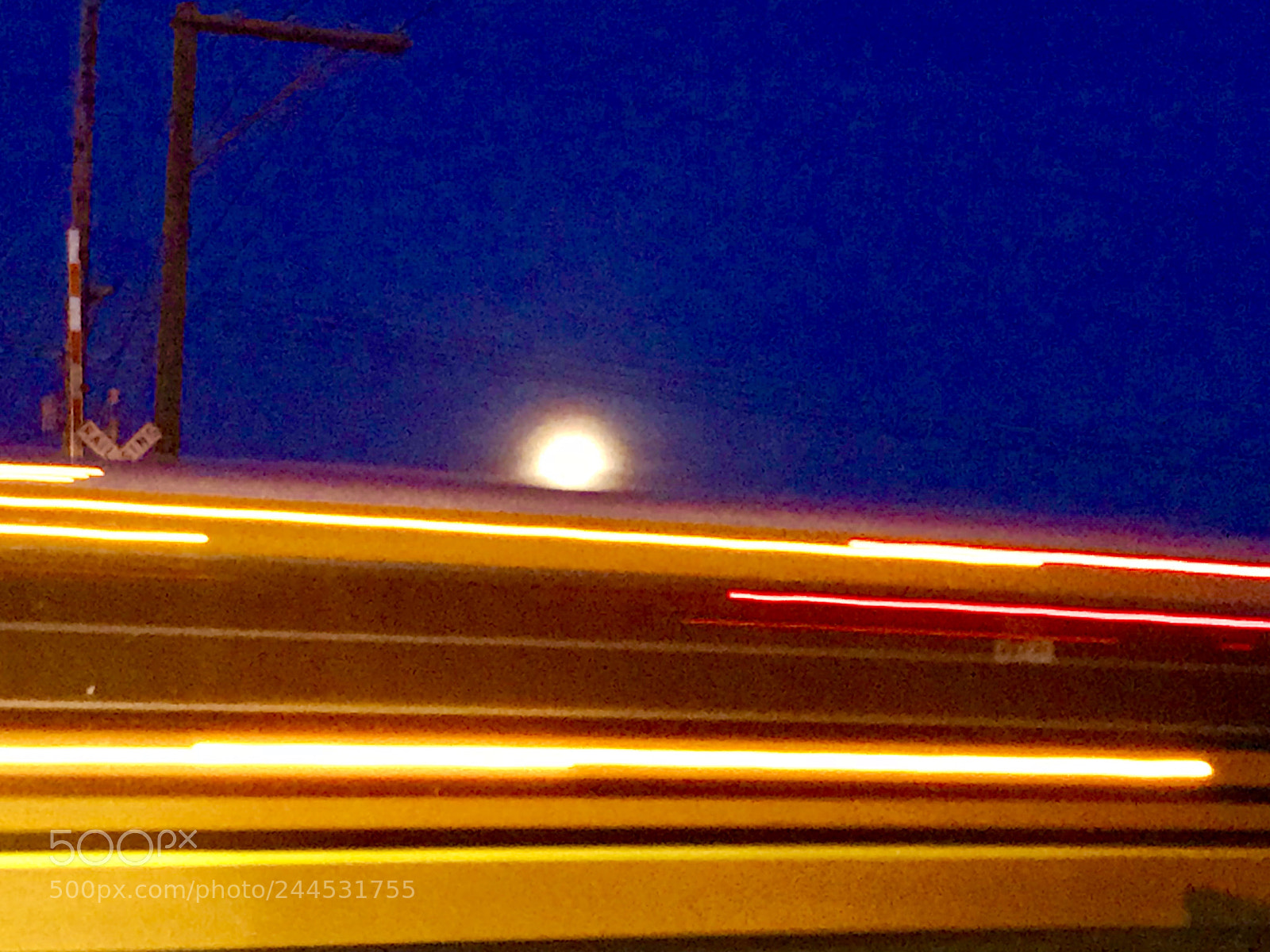 Apple iPhone 7 sample photo. Moon stands still moon photography