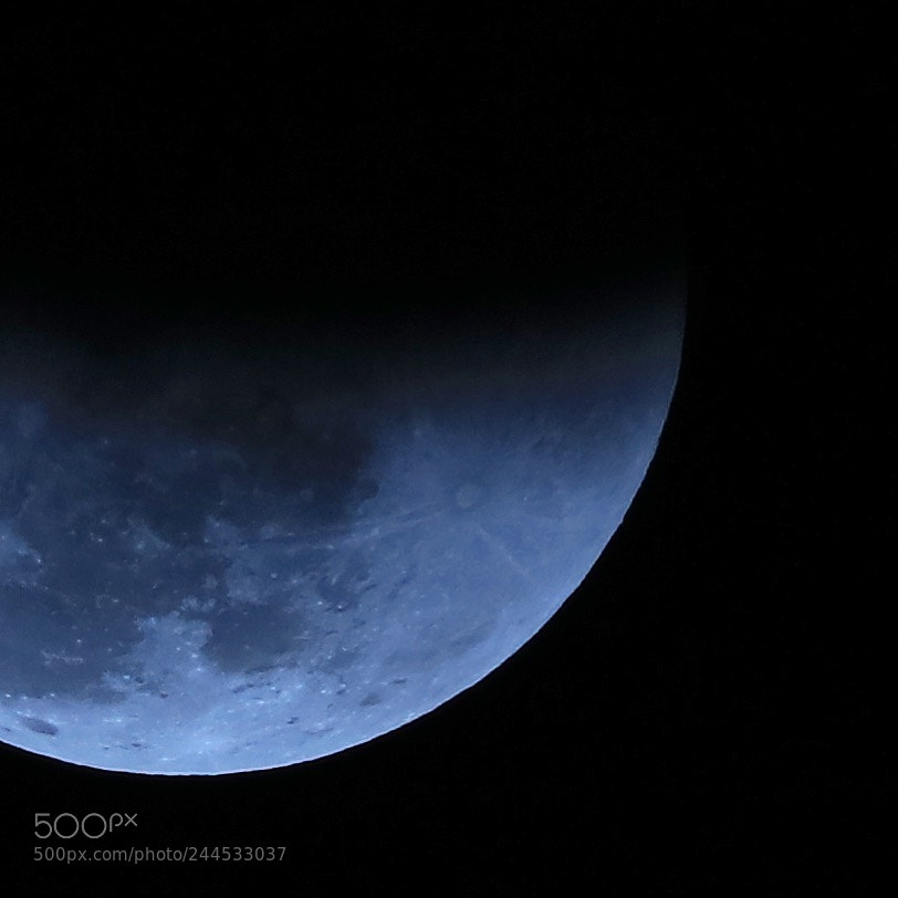 Canon EOS 5DS R sample photo. Blue moon photography