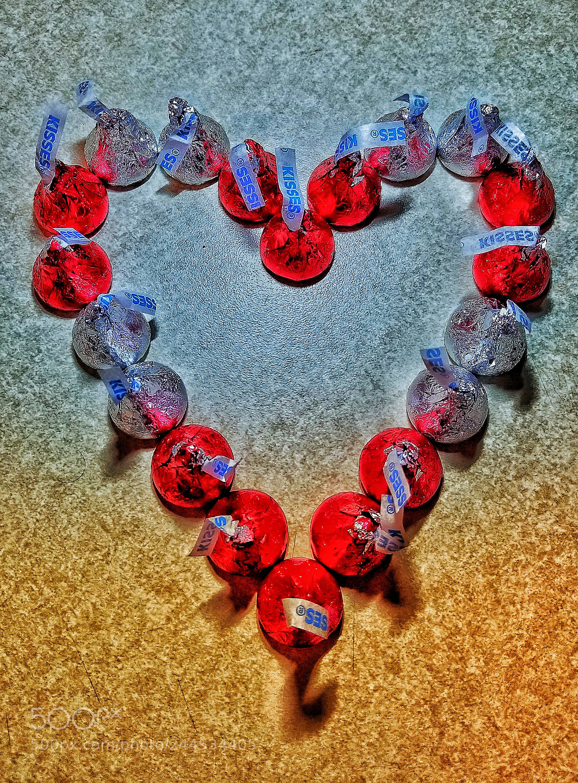 Samsung Galaxy S8 sample photo. Heart of kisses photography