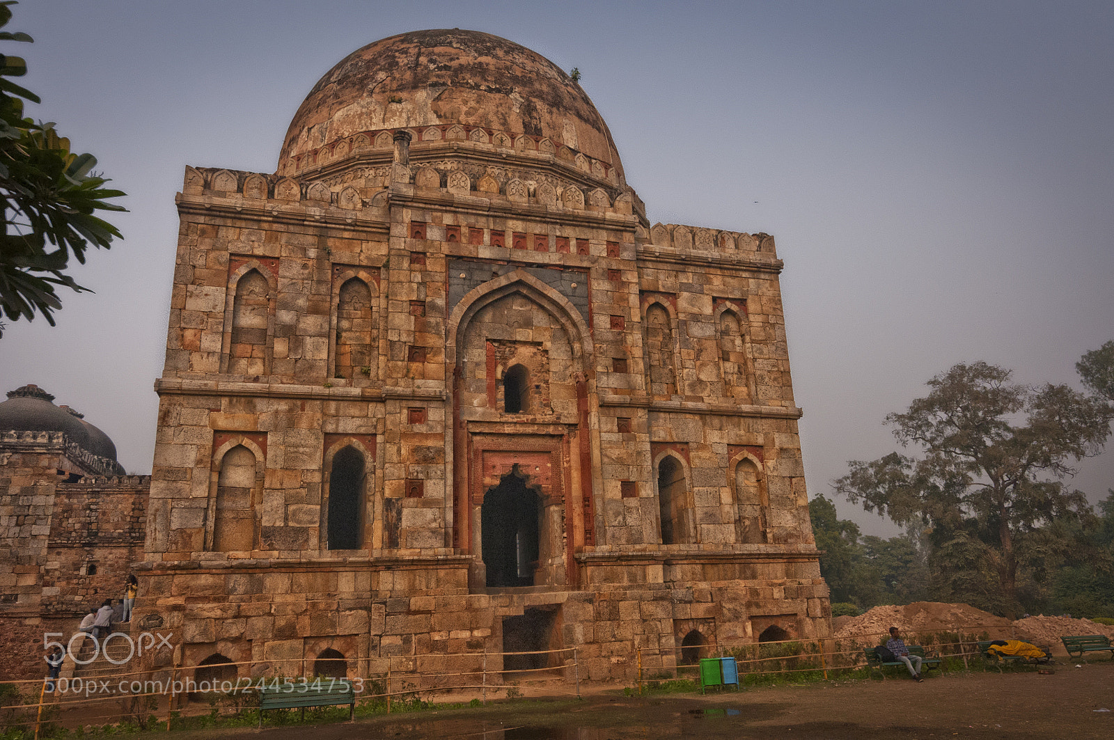 Nikon D90 sample photo. The tomb photography