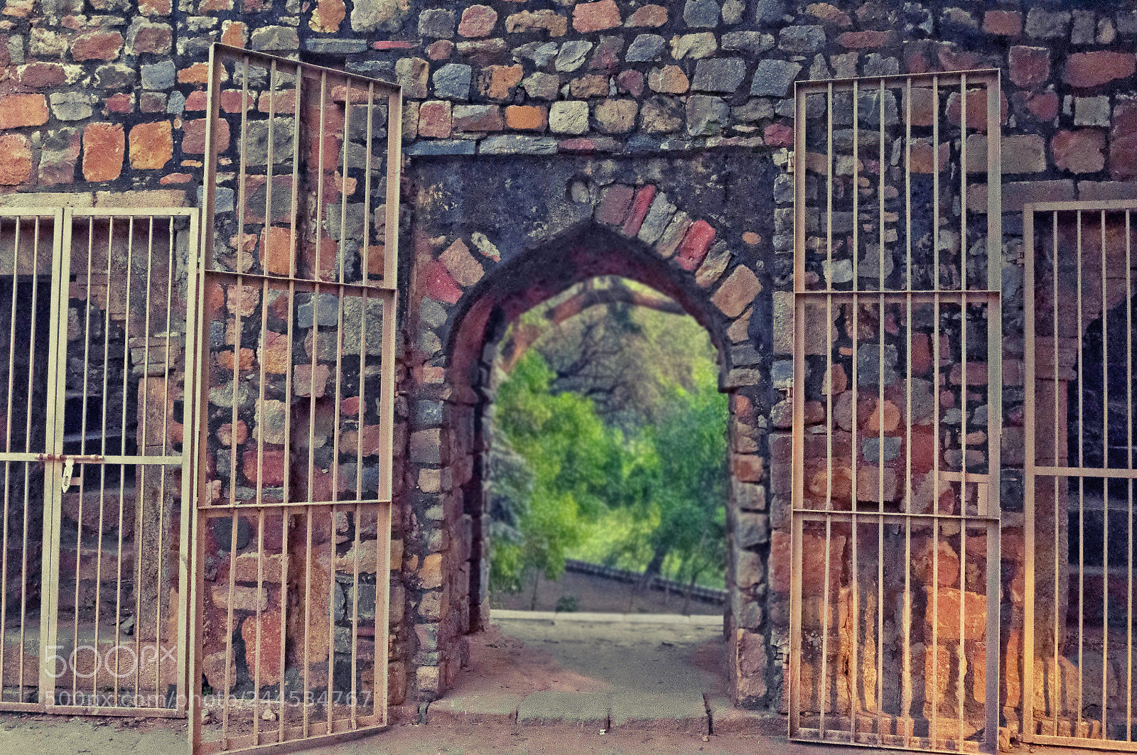 Nikon D90 sample photo. Doorway to illusion photography