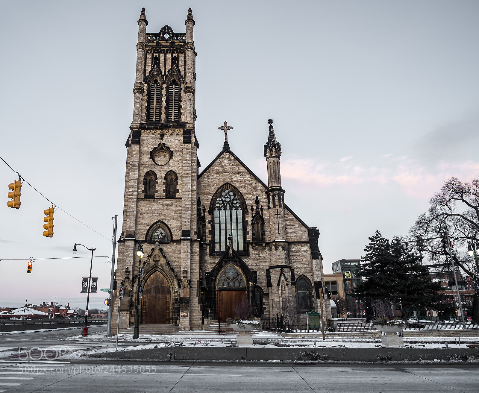 Olympus OM-D E-M5 II sample photo. Only in detroit photography