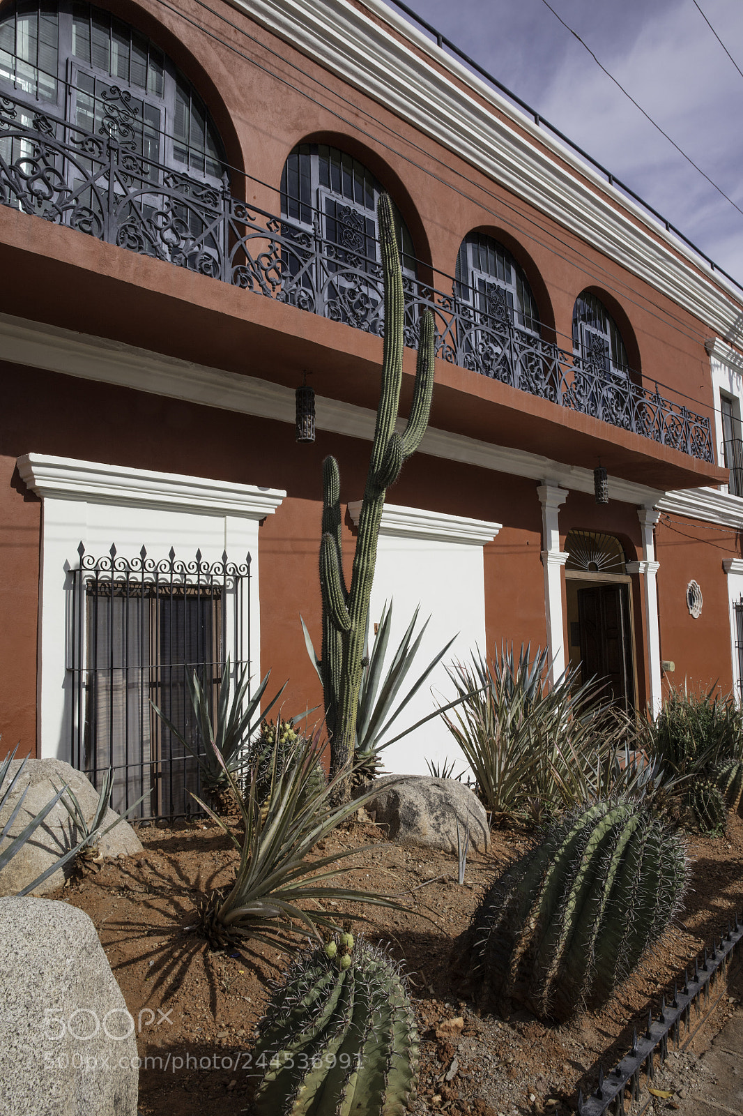 Canon EOS 5DS sample photo. Posada del hidalgo entrance photography