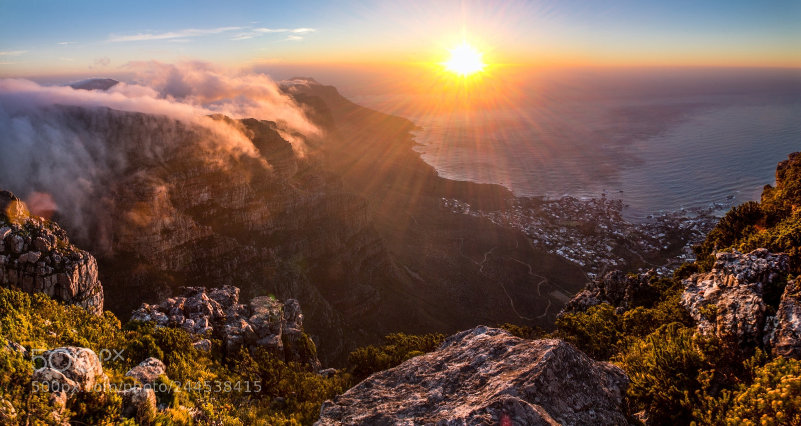 Canon EOS 1100D (EOS Rebel T3 / EOS Kiss X50) sample photo. Table mountain sunset view photography