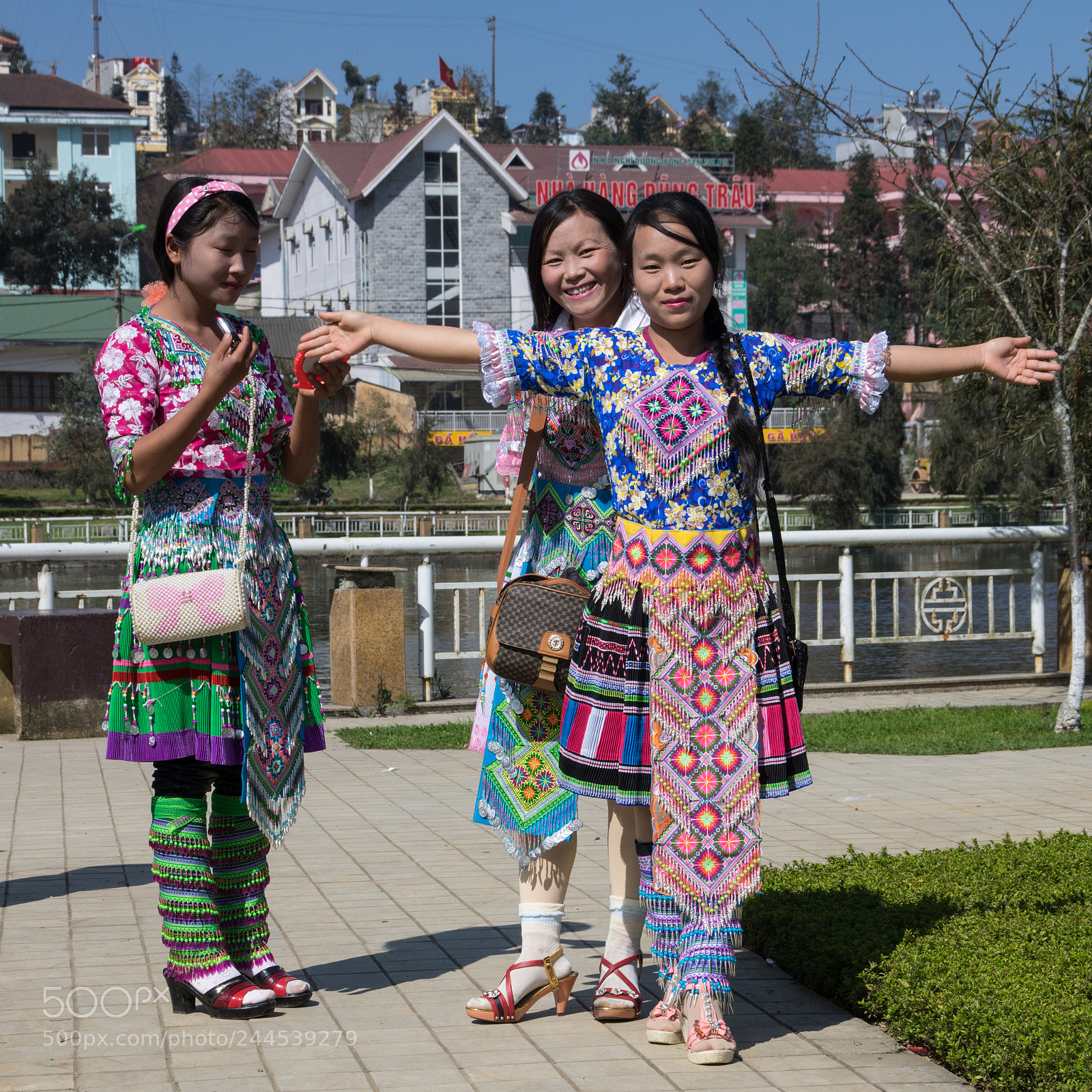 Pentax K-3 sample photo. Sapa photography