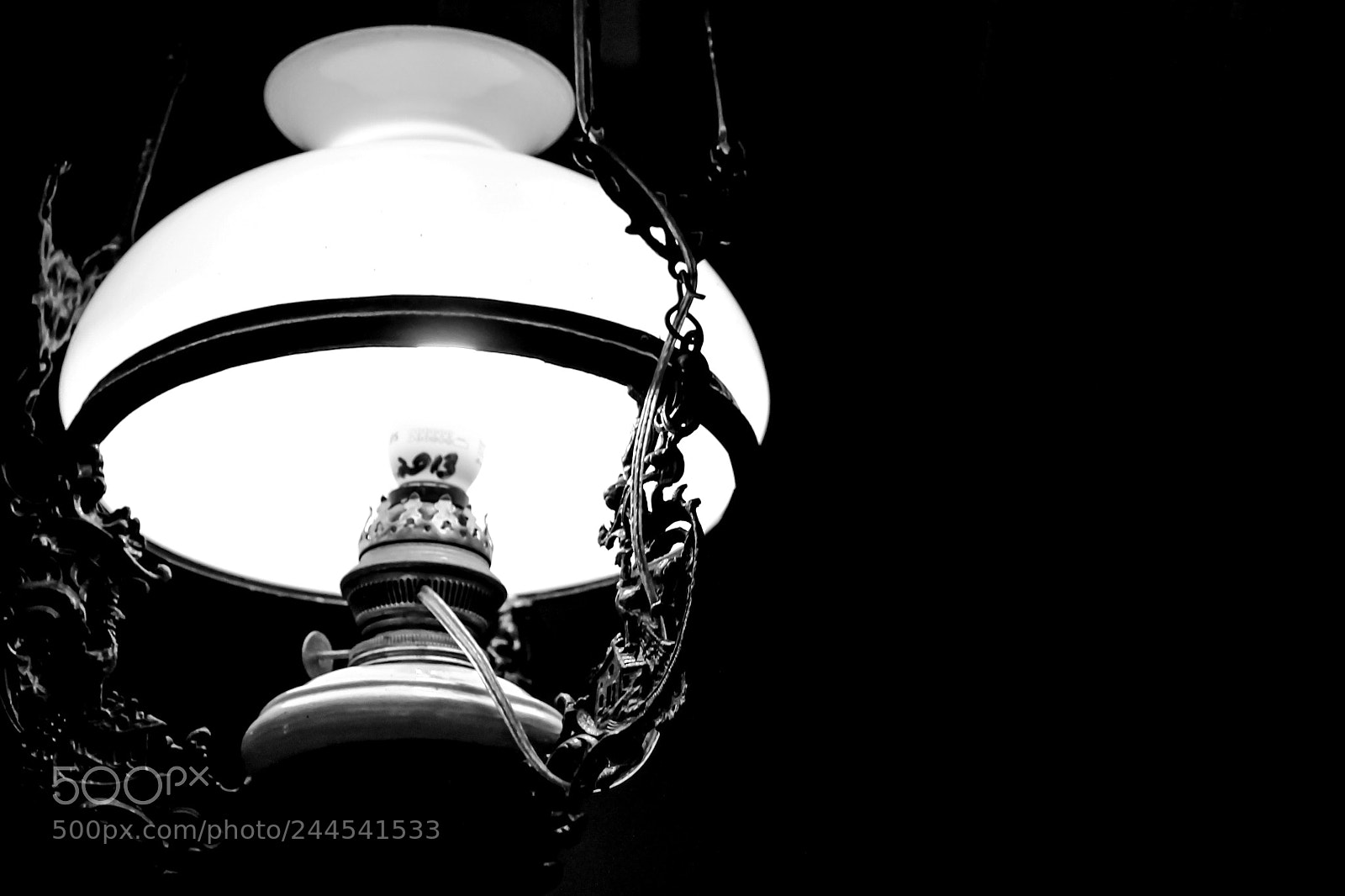 Canon EOS 1100D (EOS Rebel T3 / EOS Kiss X50) sample photo. Old lamp photography