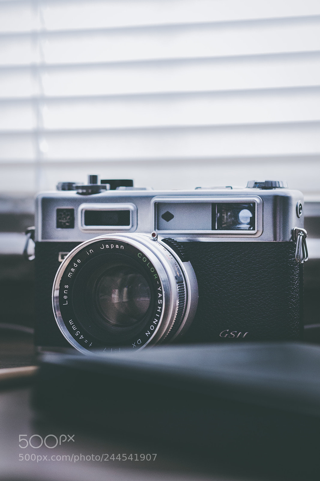 Canon EOS 700D (EOS Rebel T5i / EOS Kiss X7i) sample photo. Office. photography