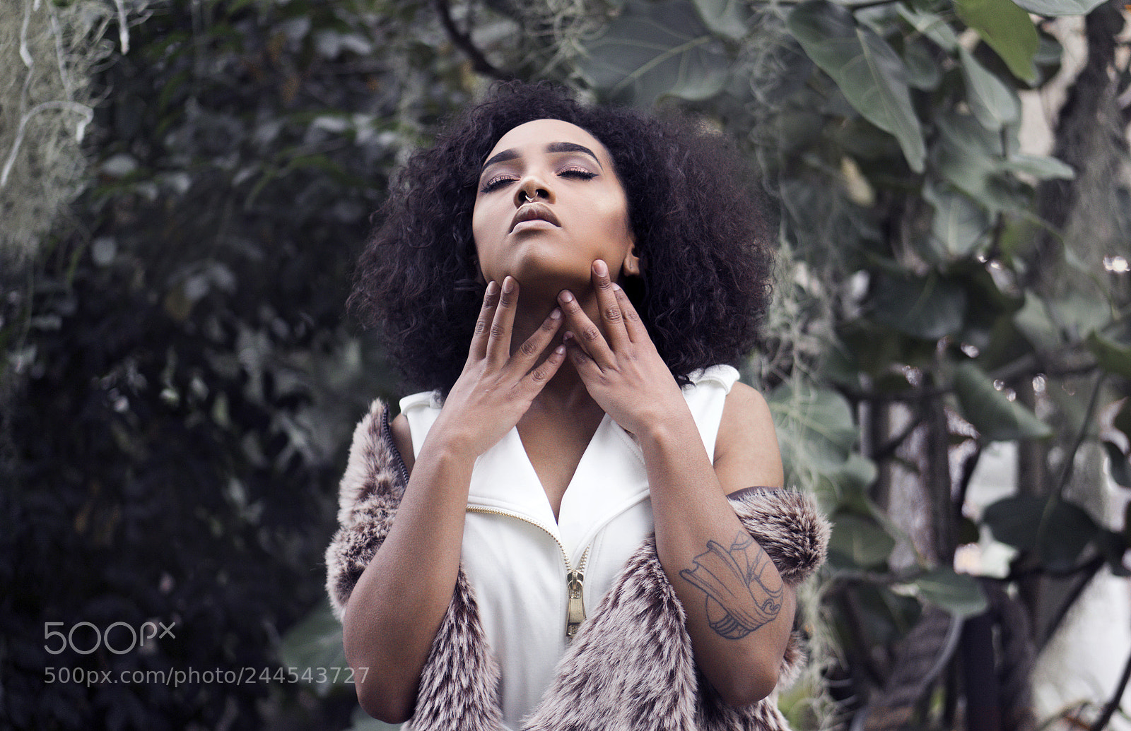 Sony a7R sample photo. Lingering embrace photography