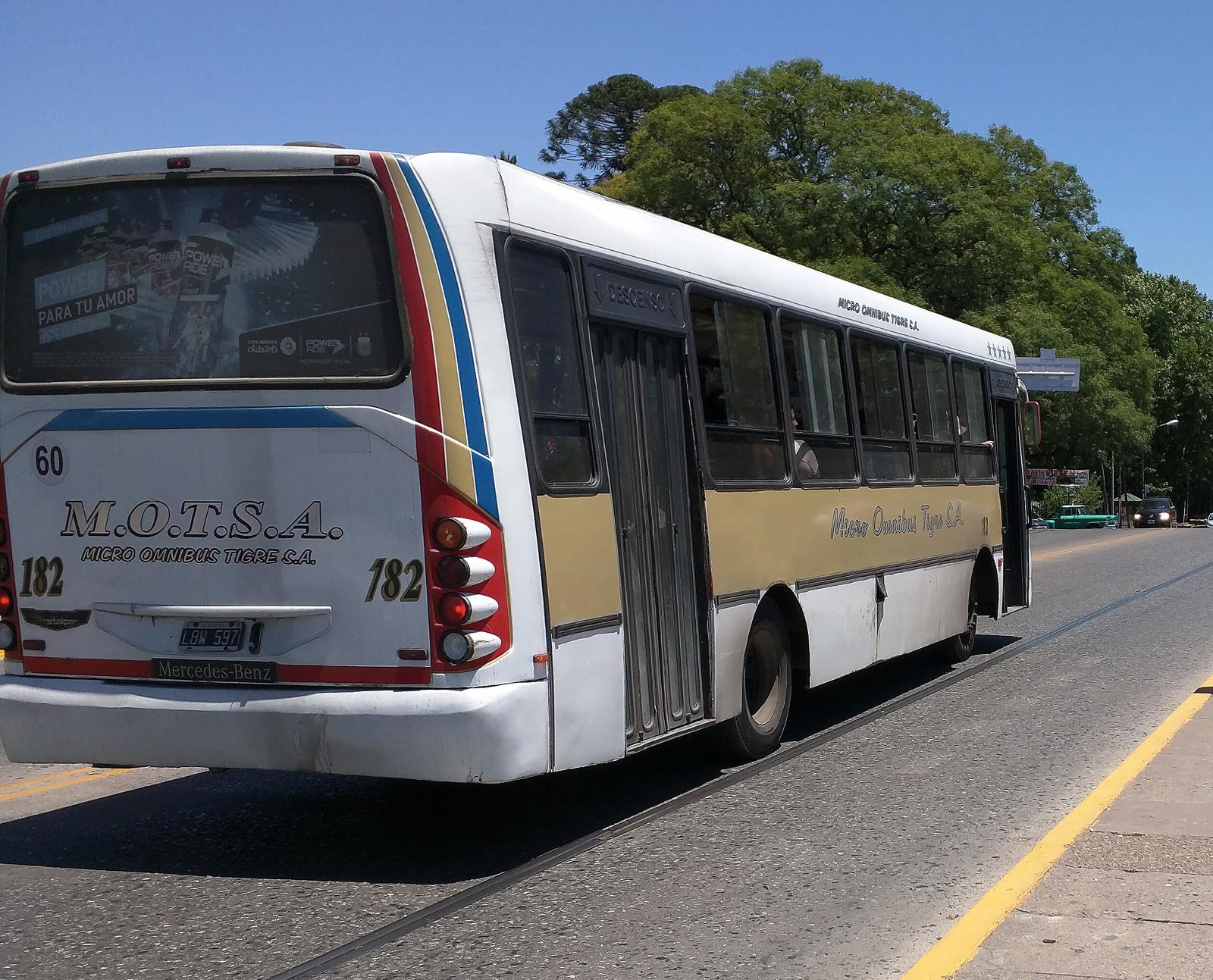 Motorola Nexus 6 sample photo. An unforgettable ride on the chicken bus to argentina photography