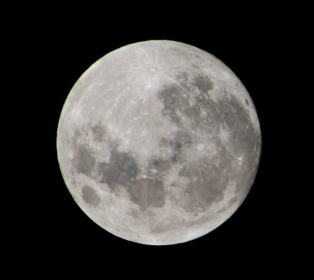 Nikon D7200 sample photo. The bright side of the moon photography