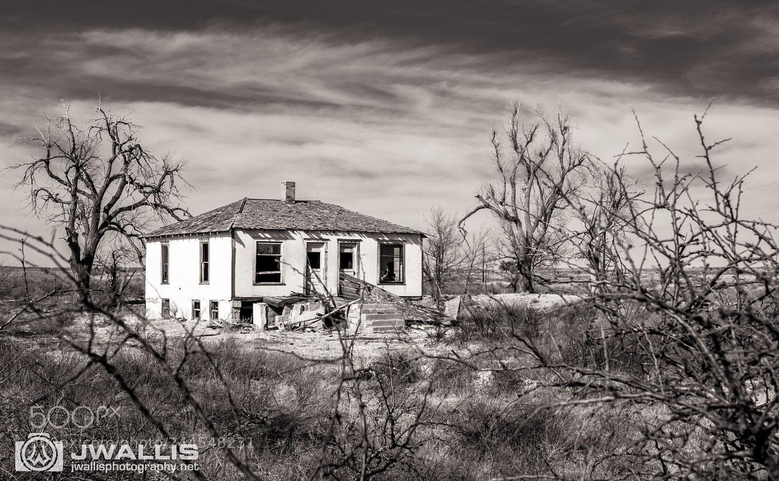 Nikon D5500 sample photo. Alone in the past photography