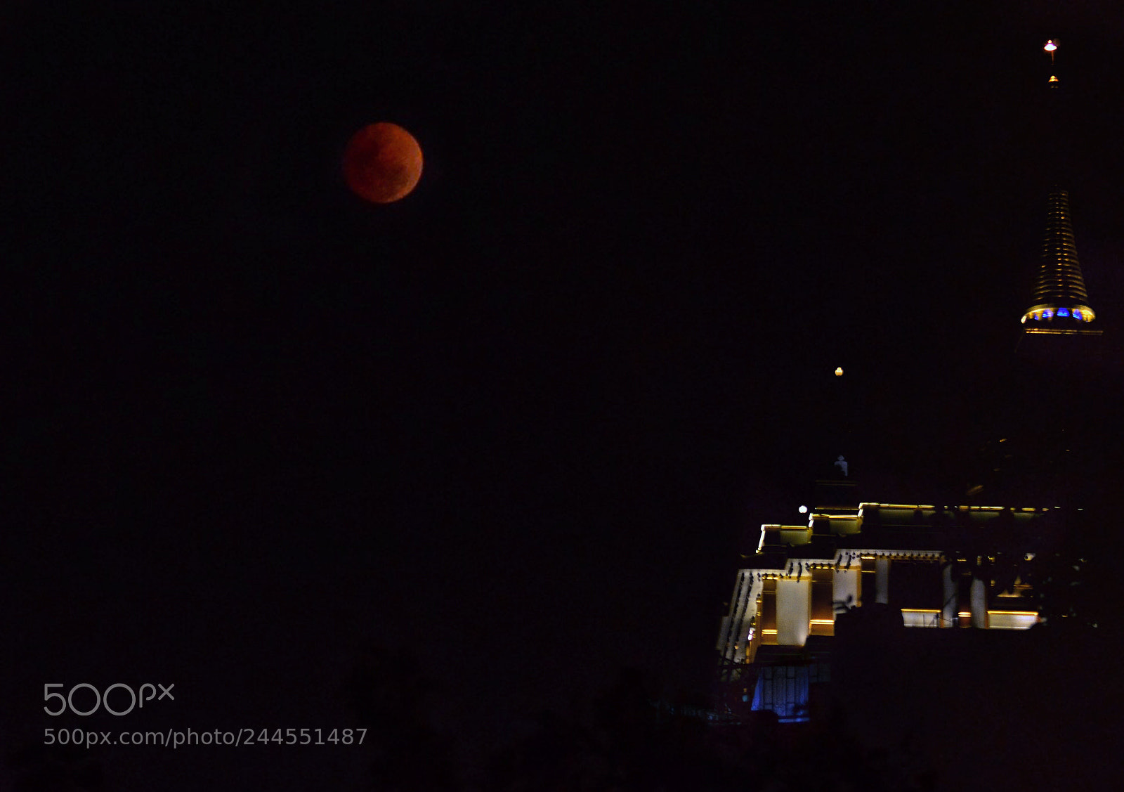 Nikon D3100 sample photo. Red moon photography