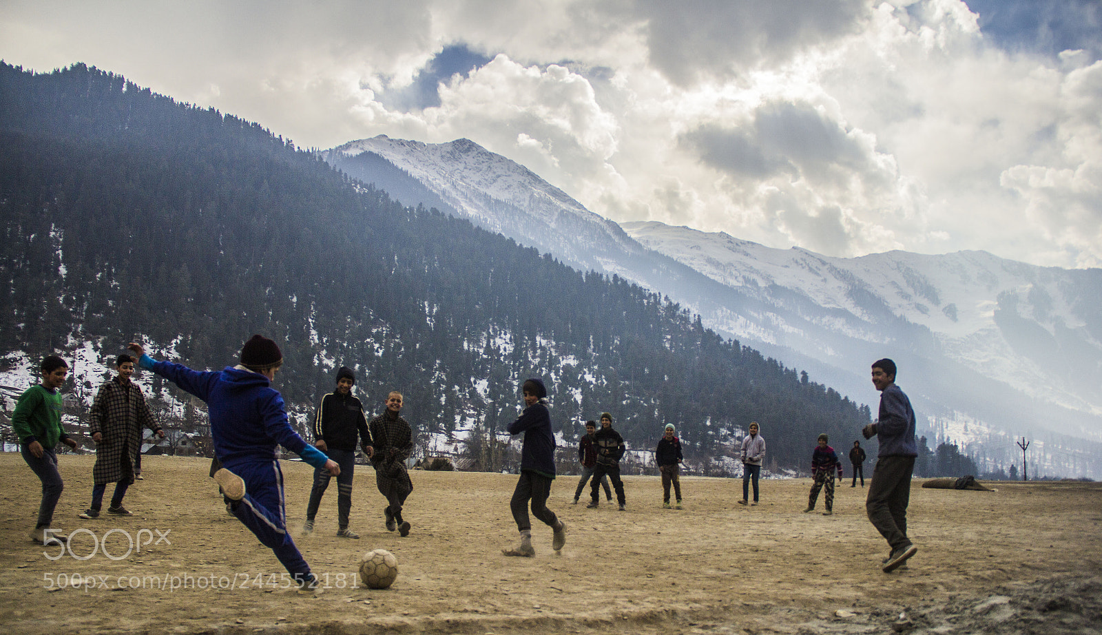 Canon EOS 60D sample photo. Playing in kashmir valley photography