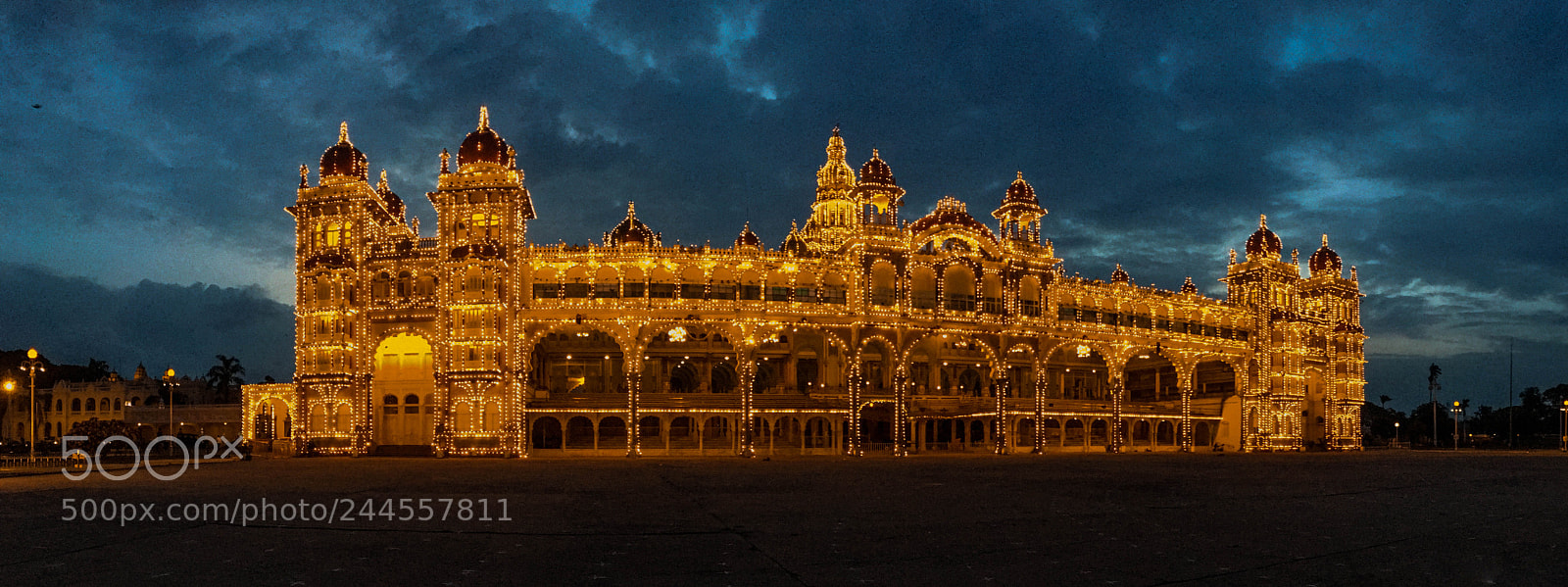 Apple iPhone 6s sample photo. Mysore palace photography