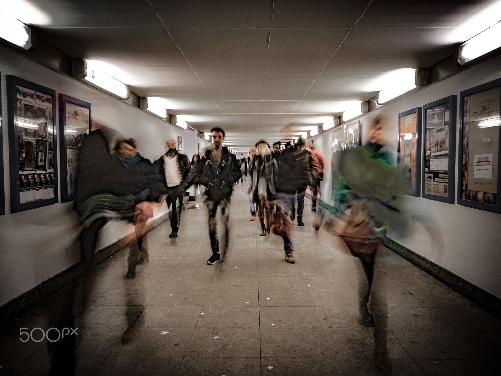 Panasonic DC-TZ91 sample photo. Frau photography