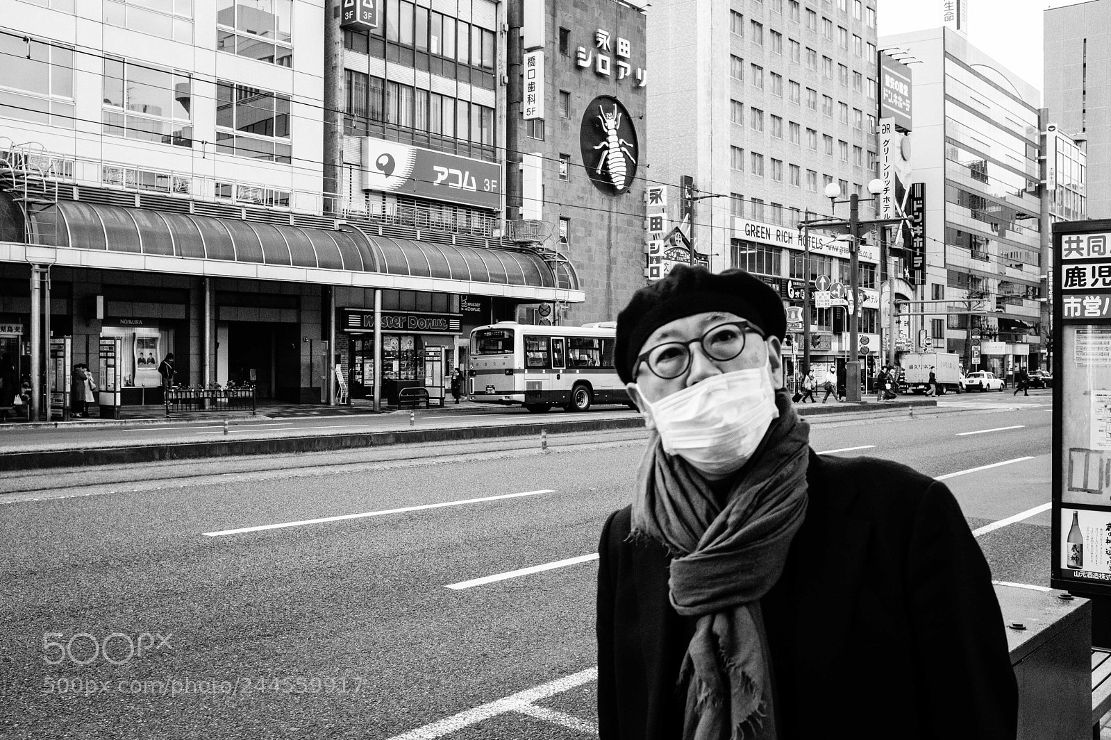 Fujifilm X100F sample photo. Strangers photography