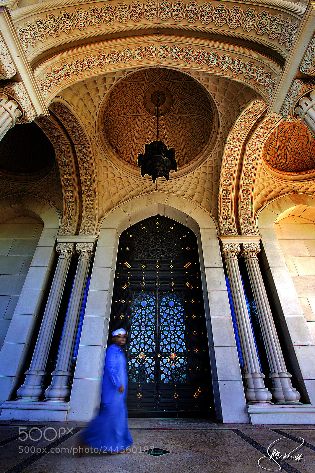 Canon EOS-1Ds Mark III sample photo. Man and his mosque photography