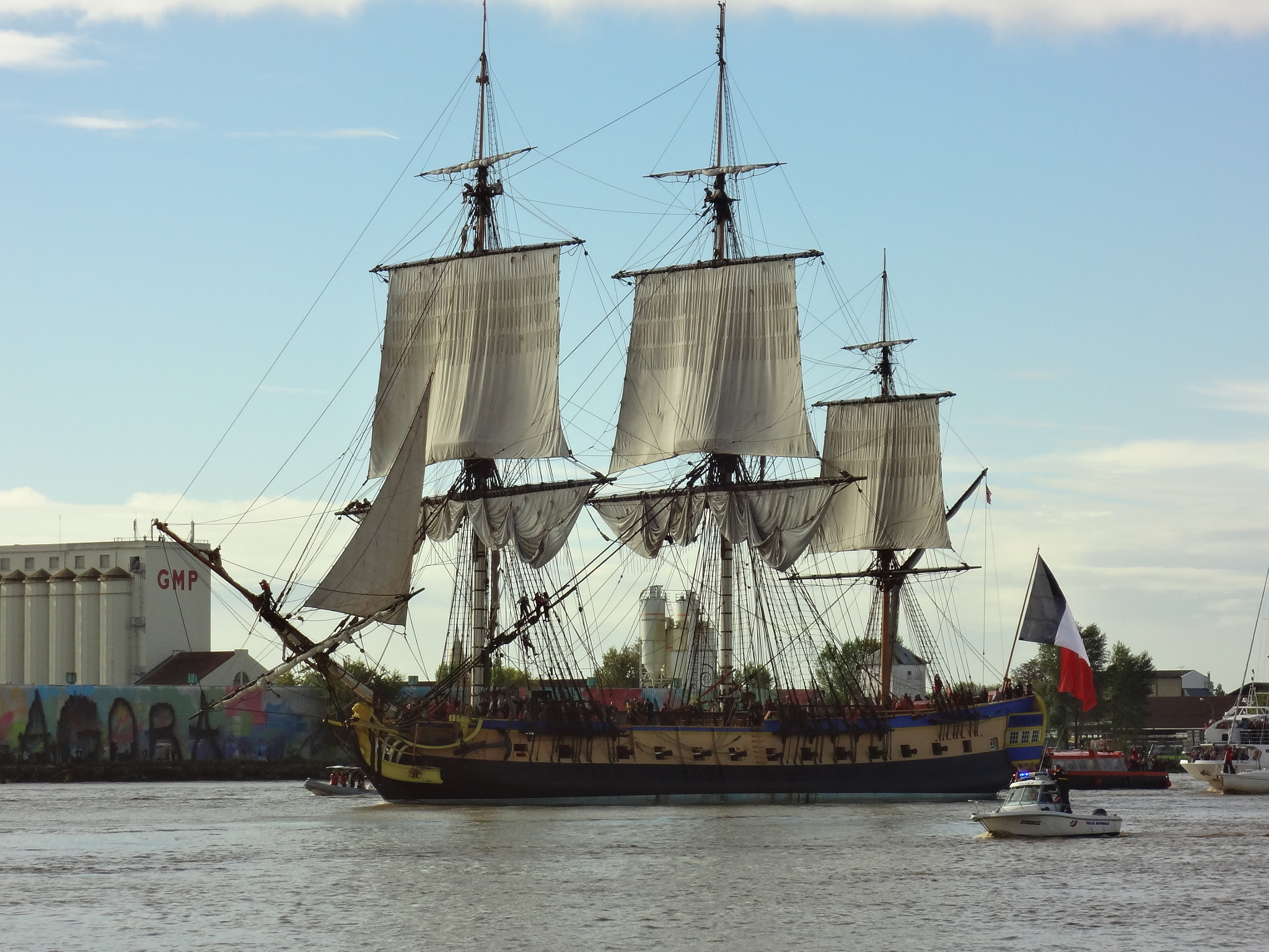 Sony DSC-WX7 sample photo. L'hermione photography