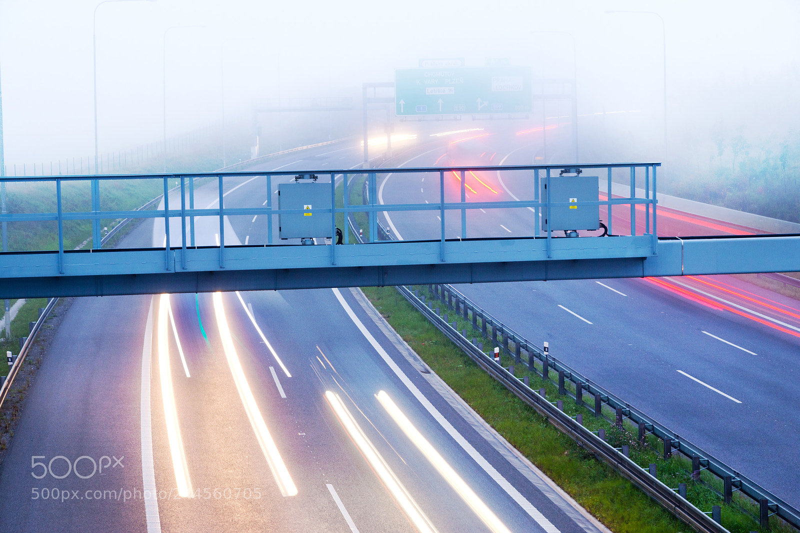 Canon EOS-1Ds Mark II sample photo. City expressway, prague, czech photography