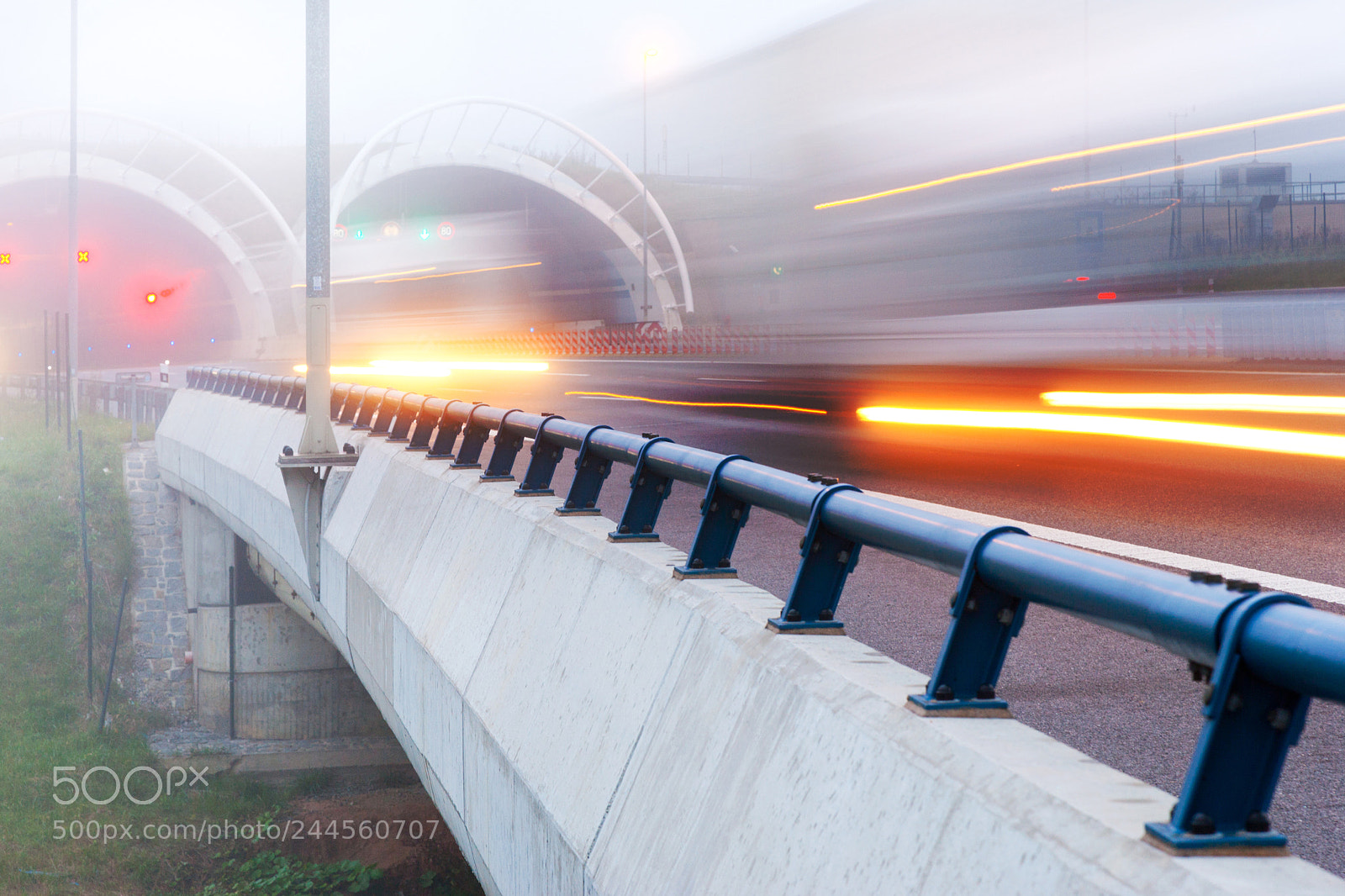 Canon EOS-1Ds Mark II sample photo. City expressway, prague, czech photography