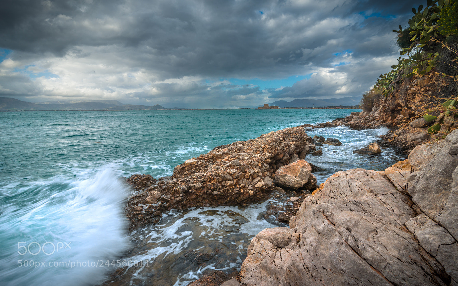 Nikon D800 sample photo. Hitting waters photography
