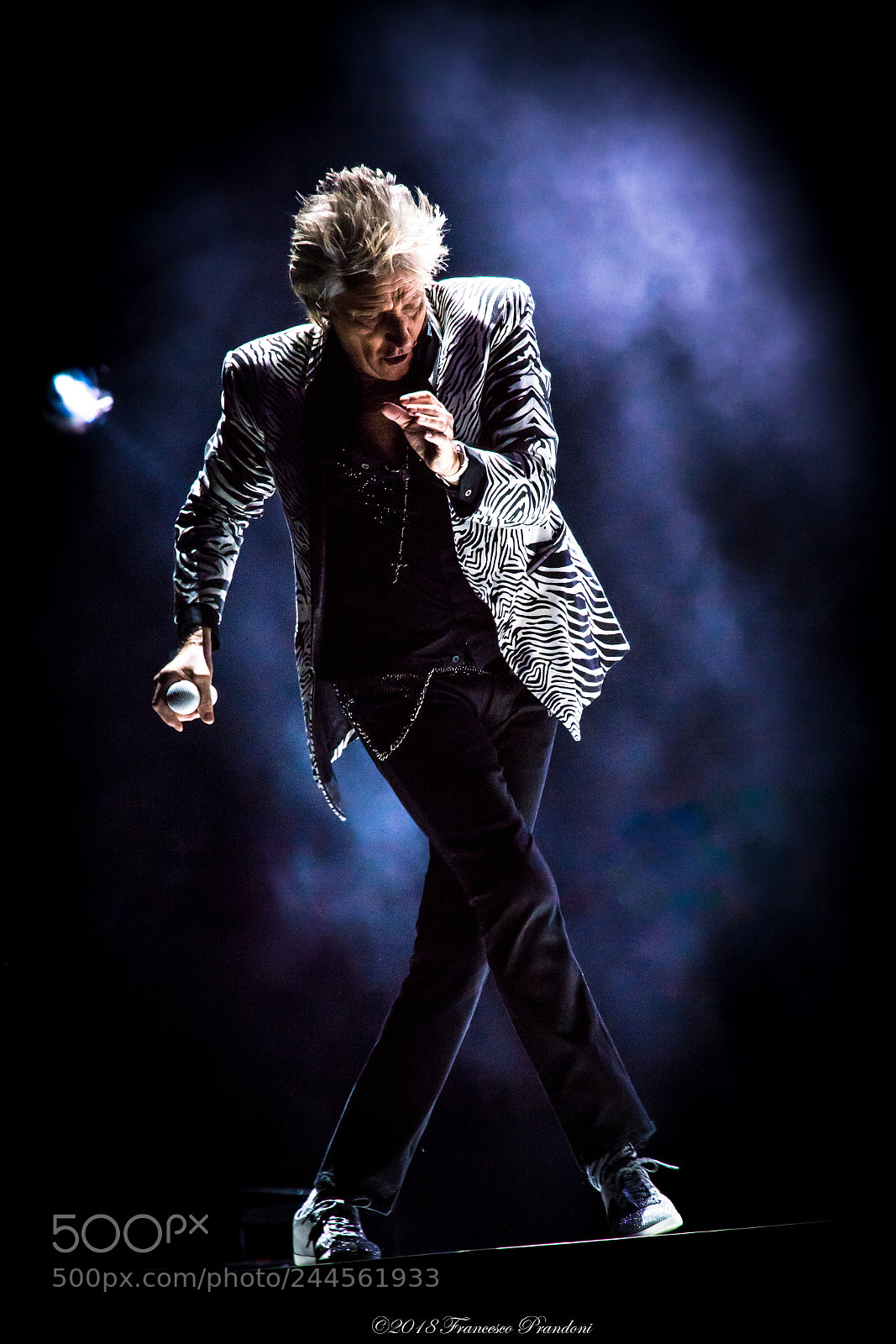 Nikon D5 sample photo. Foto concerto rod stewart photography