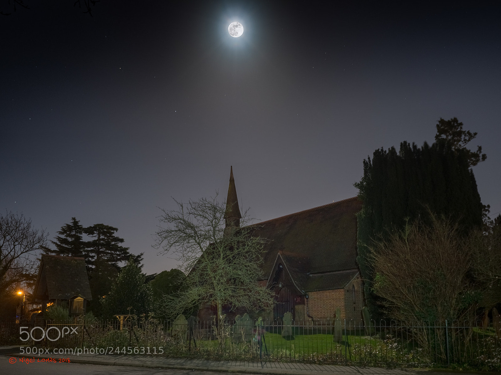 Olympus OM-D E-M1 Mark II sample photo. Blue moon over holy photography