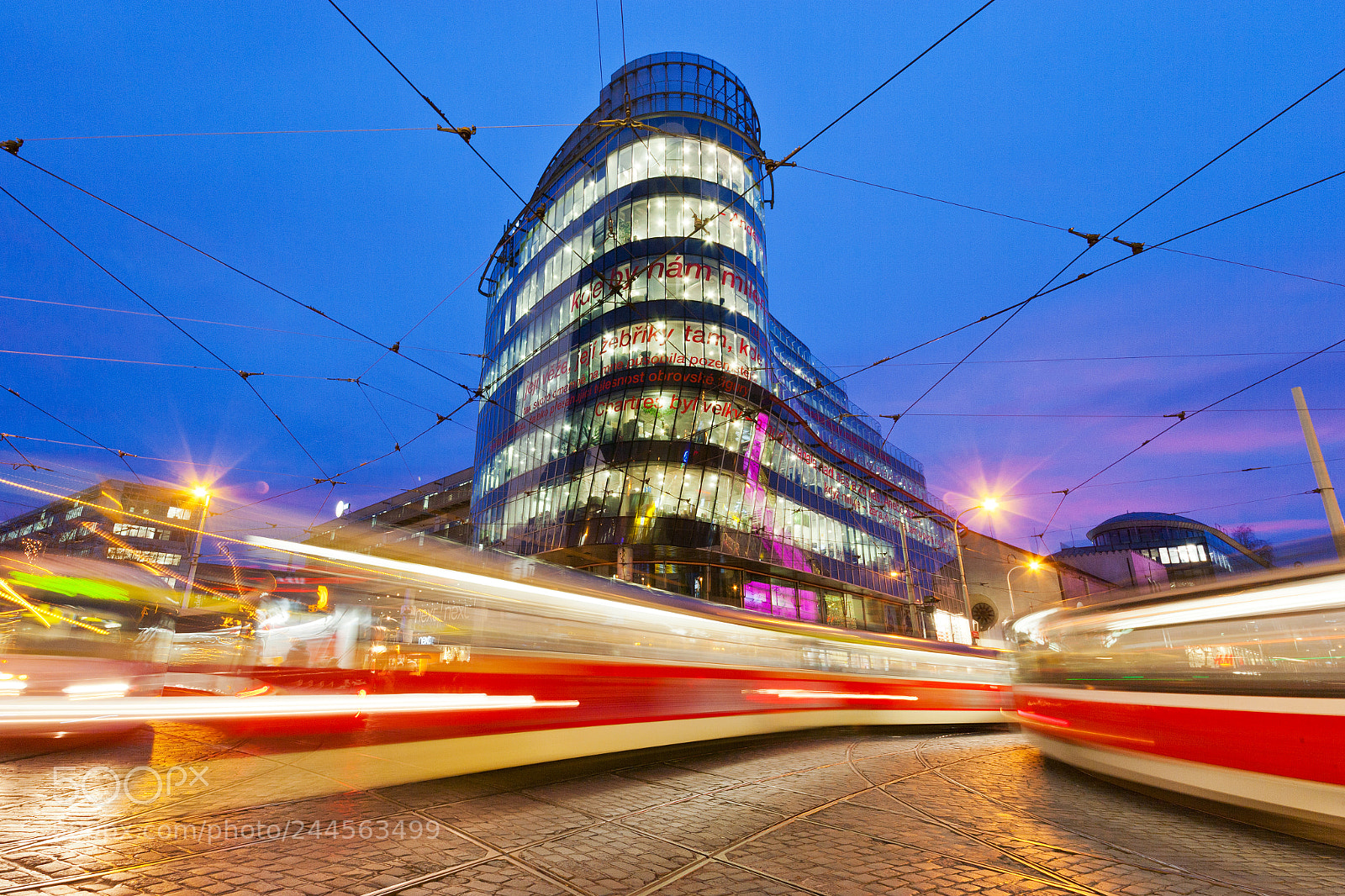 Canon EOS-1Ds Mark II sample photo. Golden angel, smichov, prague photography