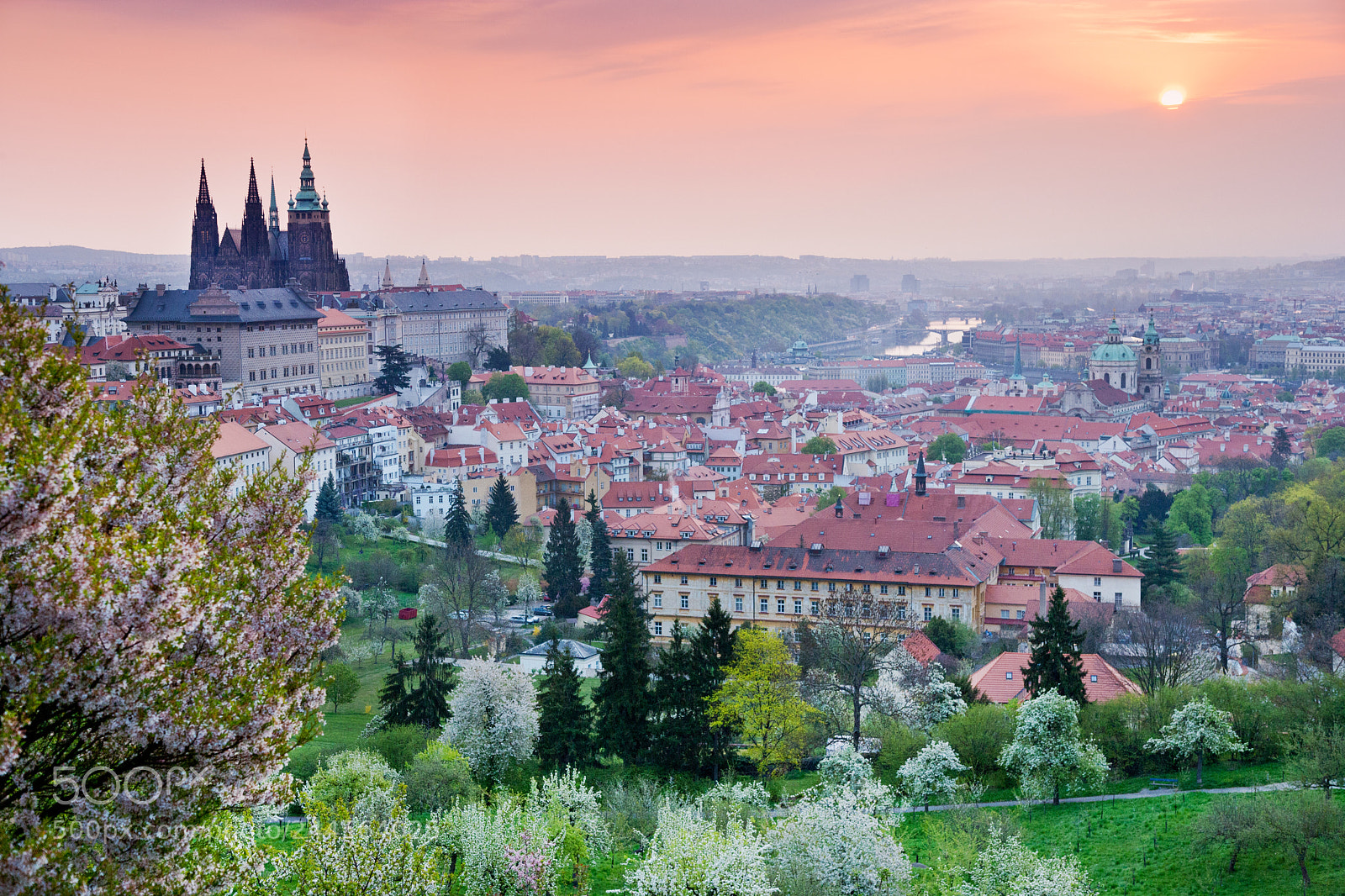 Canon EOS-1Ds Mark II sample photo. Prague castle and lesser photography