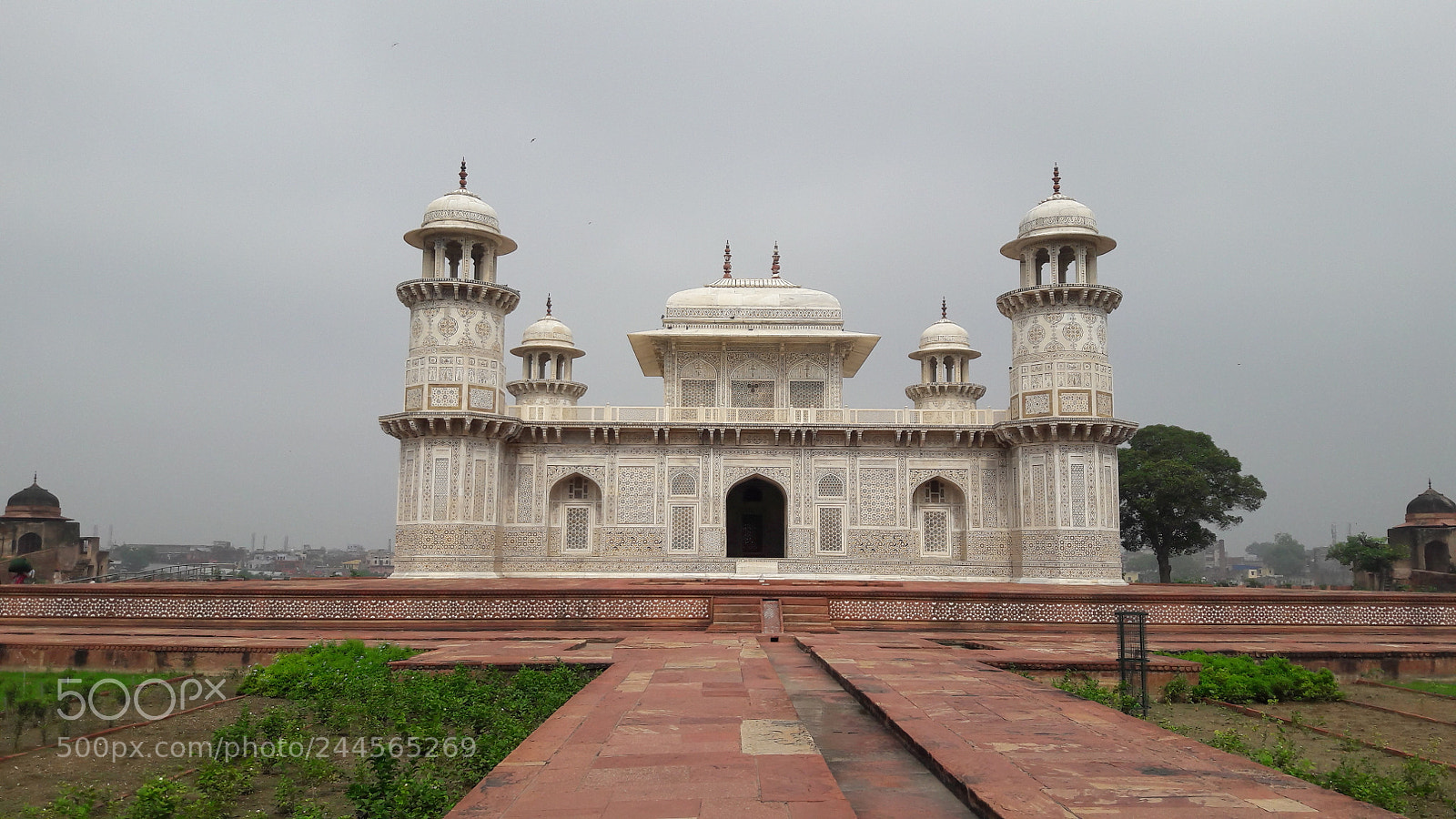 Samsung Galaxy J7 sample photo. []indian construction photography