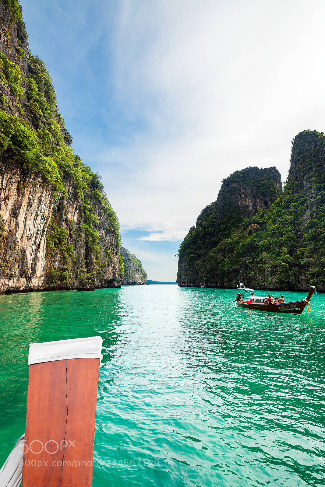 Nikon D5000 sample photo. Long tail boats koh photography