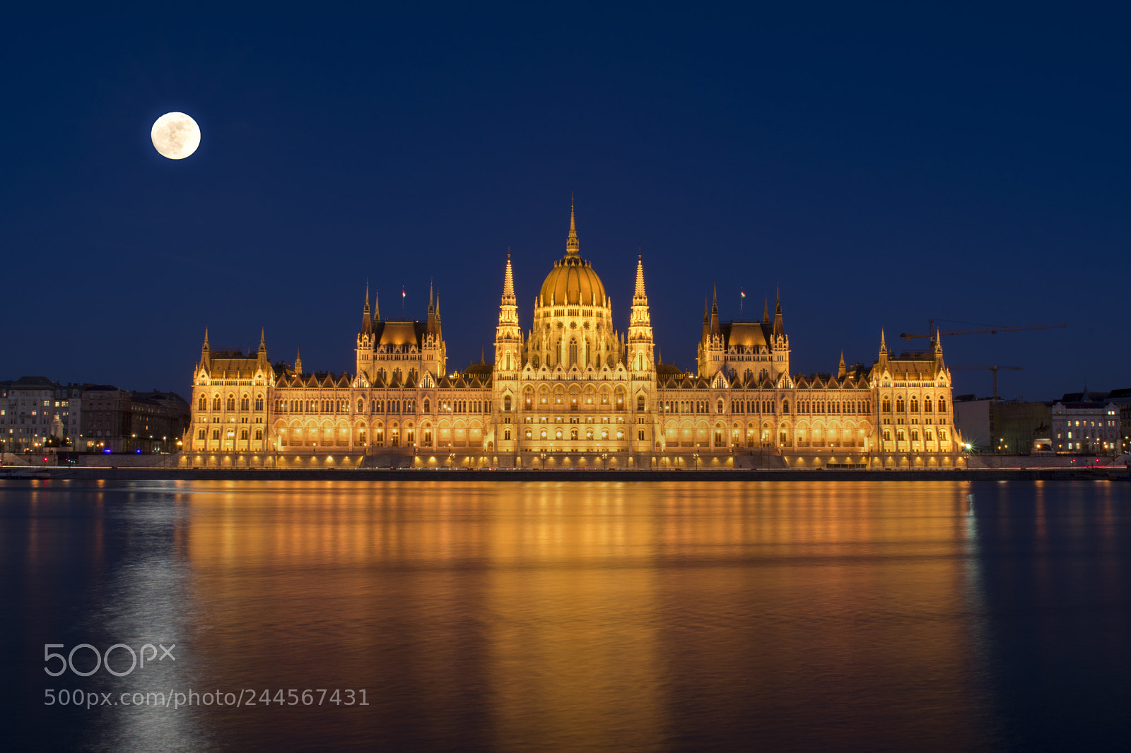 Nikon D3400 sample photo. Parlament and supermoon photography