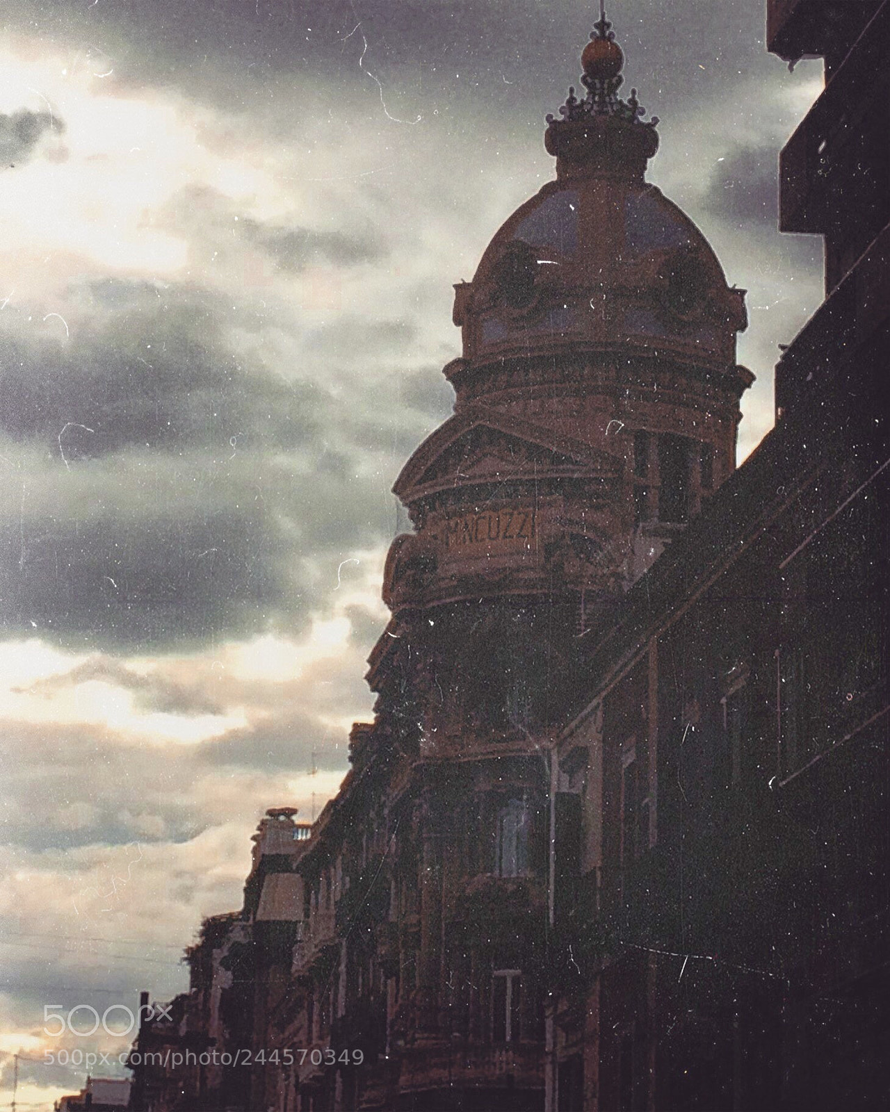 Apple iPhone 5s sample photo. The mincuzzi palace. photography