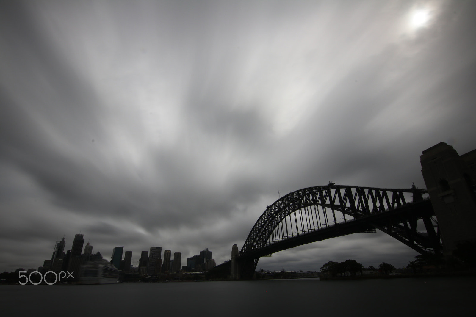 Canon EOS 80D + Tokina AT-X Pro 11-16mm F2.8 DX sample photo. Sydney in wide on a cloudy day. photography